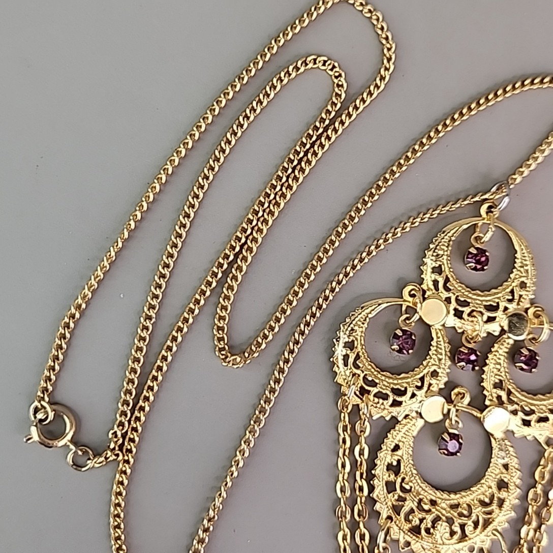 Vintage Chandelier Necklace Purple Rhinestone Gold Tone Filigree Lightweight 24″
