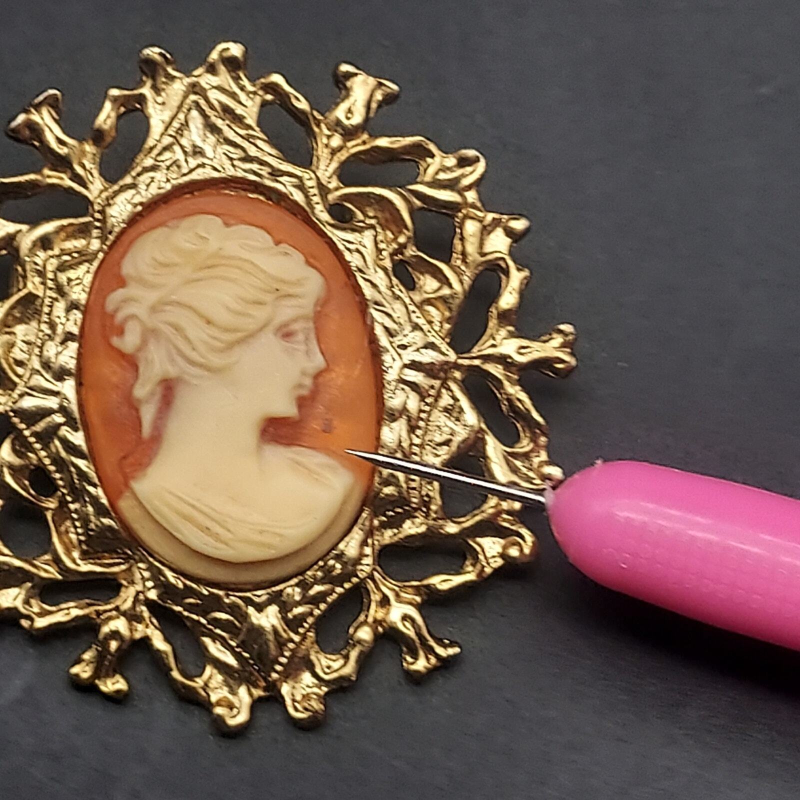 Vintage Cameo Brooch Orange Cream Gold Tone Lady HEad Portrait