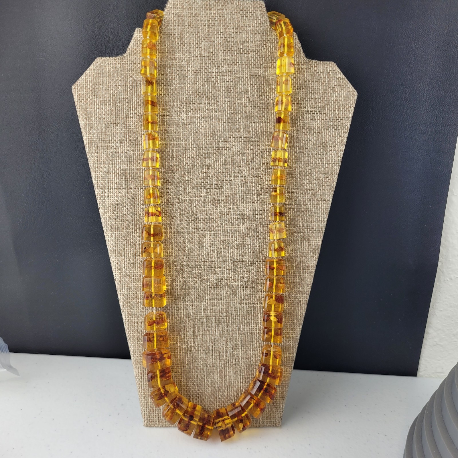 Vintage Faux Amber Golden Honey Chunky Cube Graduated Bead Necklace 28″ READ
