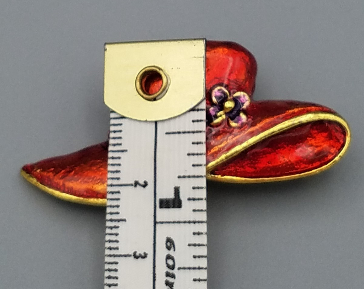 Vintage Red Hat Purple Flowers Enamel Gold Tone Brooch
