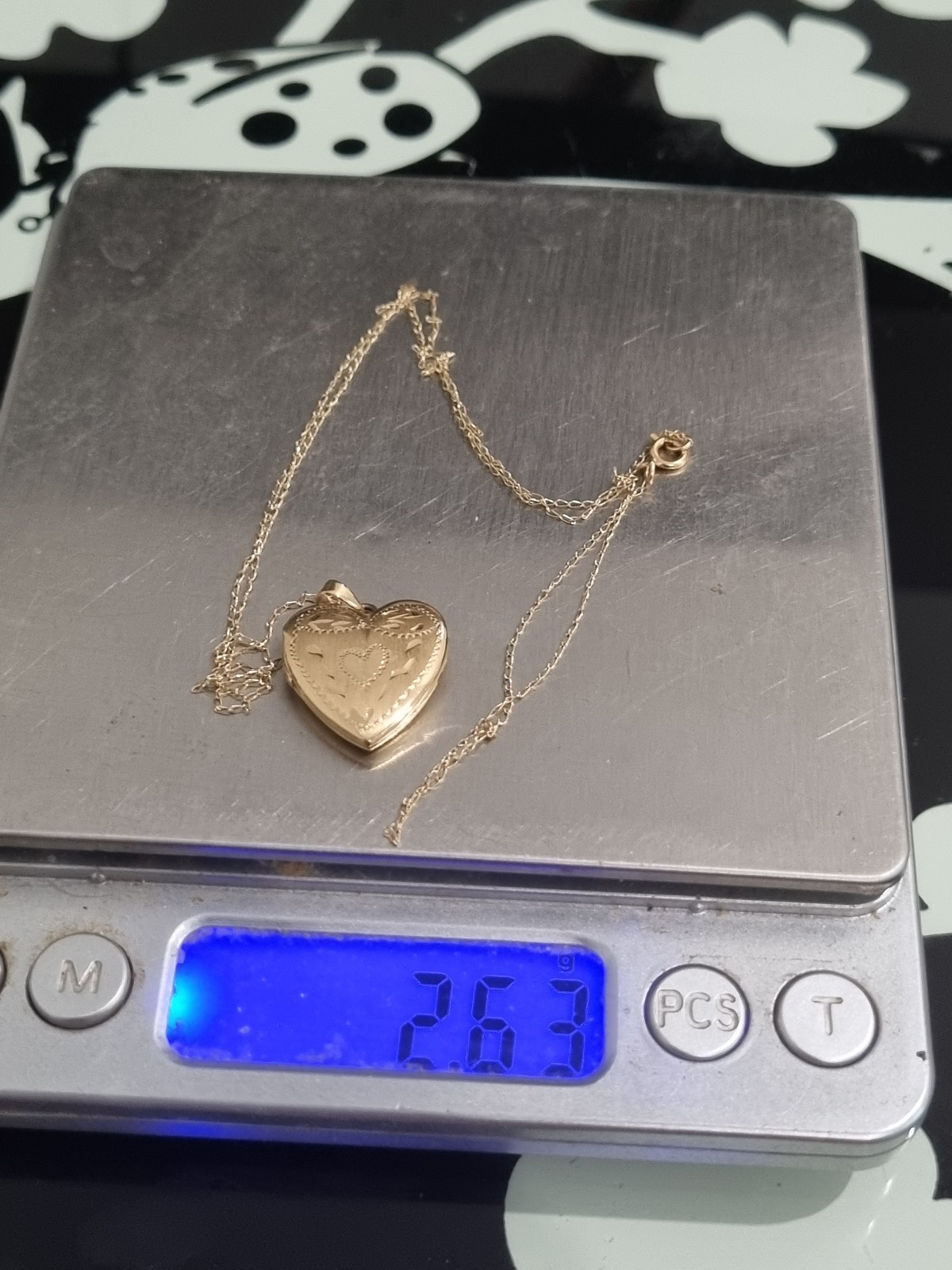 Vintage Solid 14K Yellow Gold Engraved Heart Locket Pendant Necklace 2.6g Video