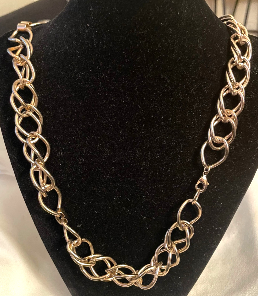 Vintage Long Gold Tone Double Link Chain Necklace very nice and unique