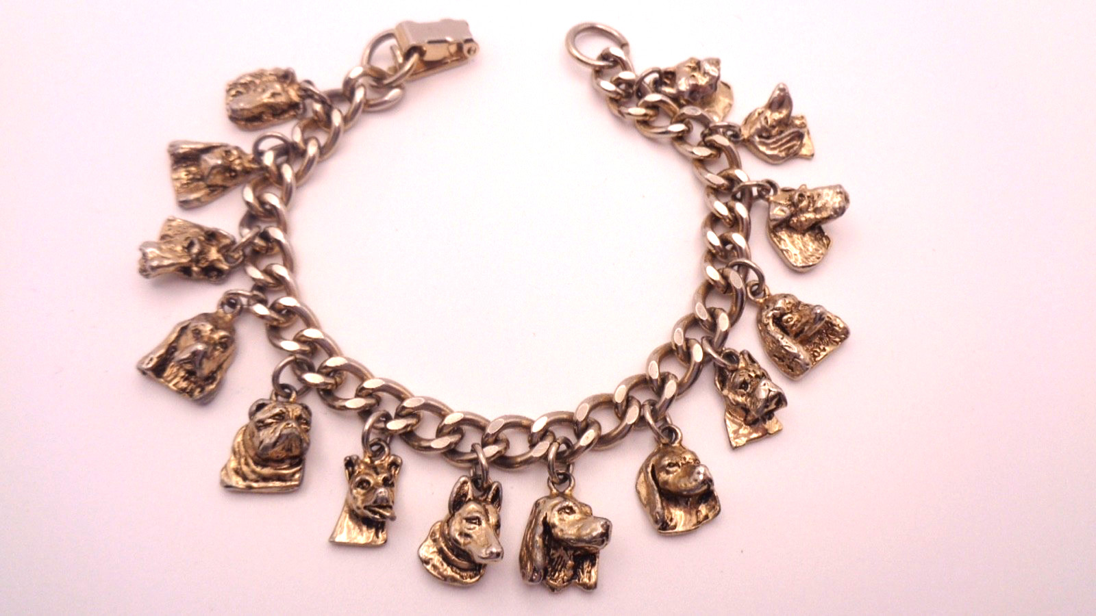 Vintage Super Fun Oval Chain Link Charm Bracelet 14 Different Dog Head Charms