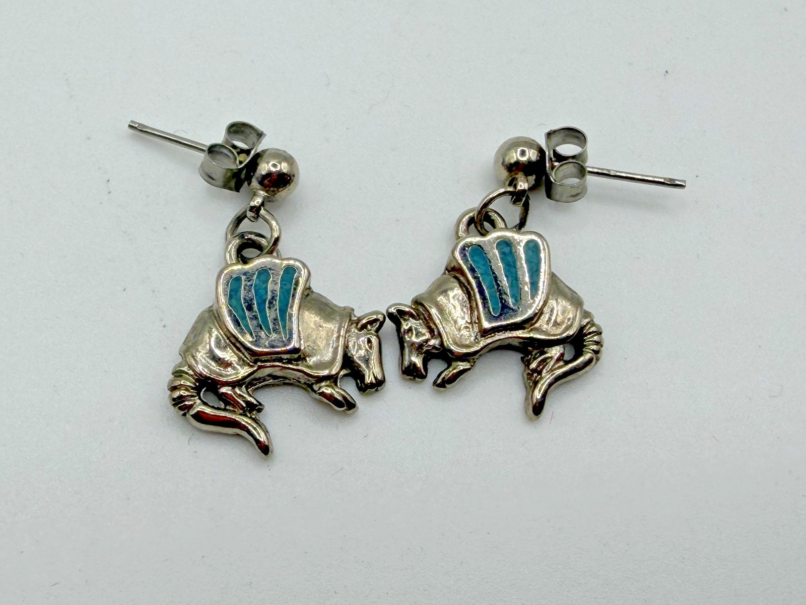 PEWTER ANIMAL DANGLE DROP EARRINGS WOMENS TURQUOISE INLAY POST SOUTHWESTERN