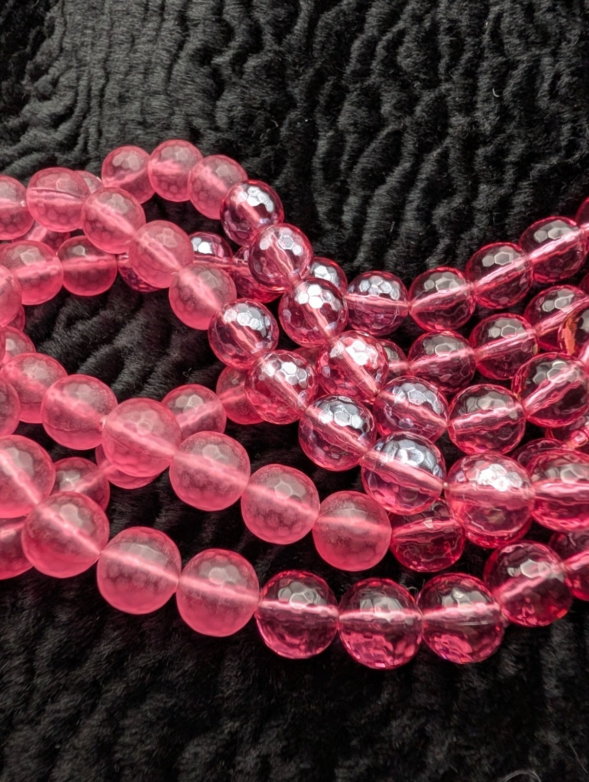 Vintage Pink Beaded Necklace With Carved Flower Pendant & Silver-Tone Filigree C
