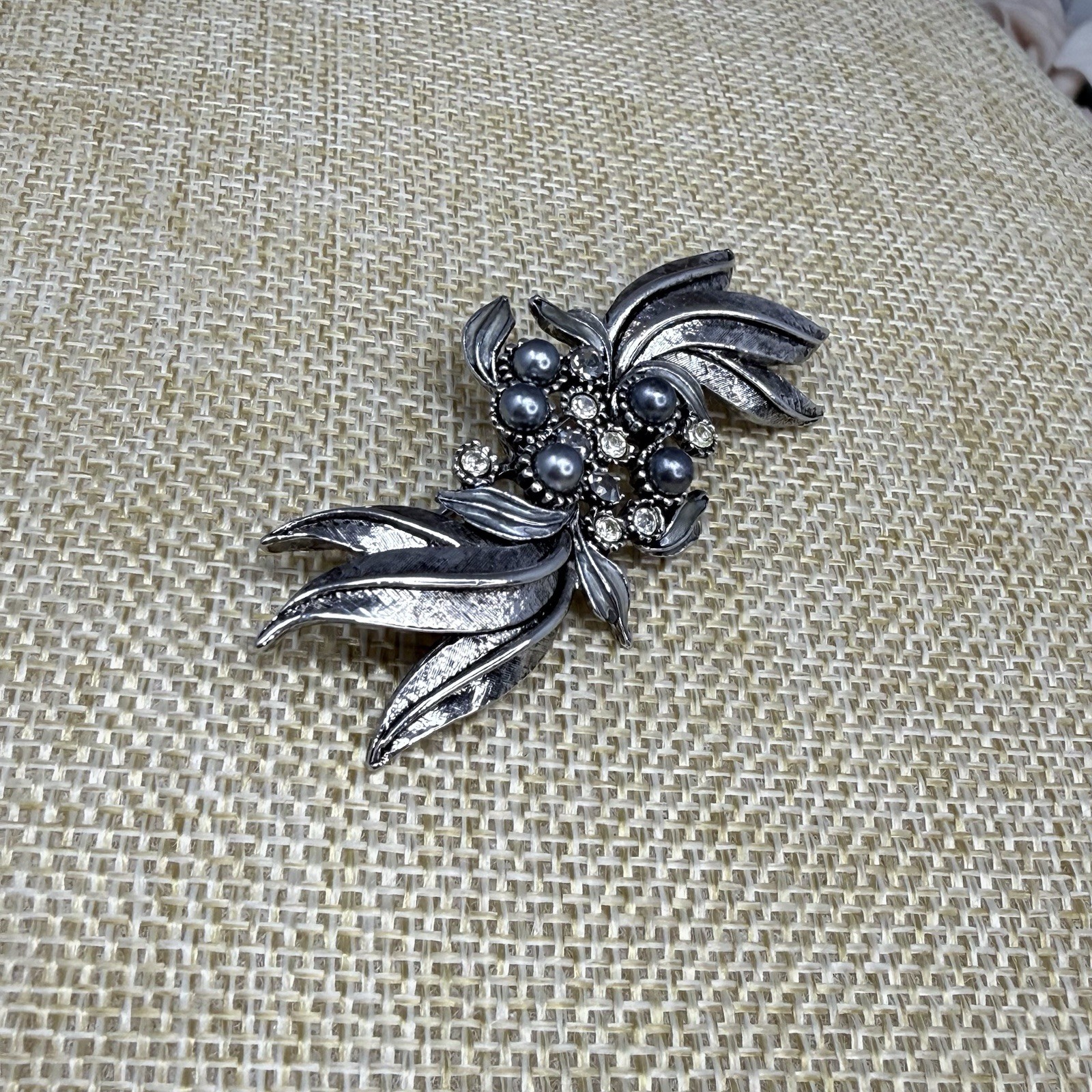 Vintage Faux Gray Pearl and Clear Rhinestone Floral Spray Brooch Pin
