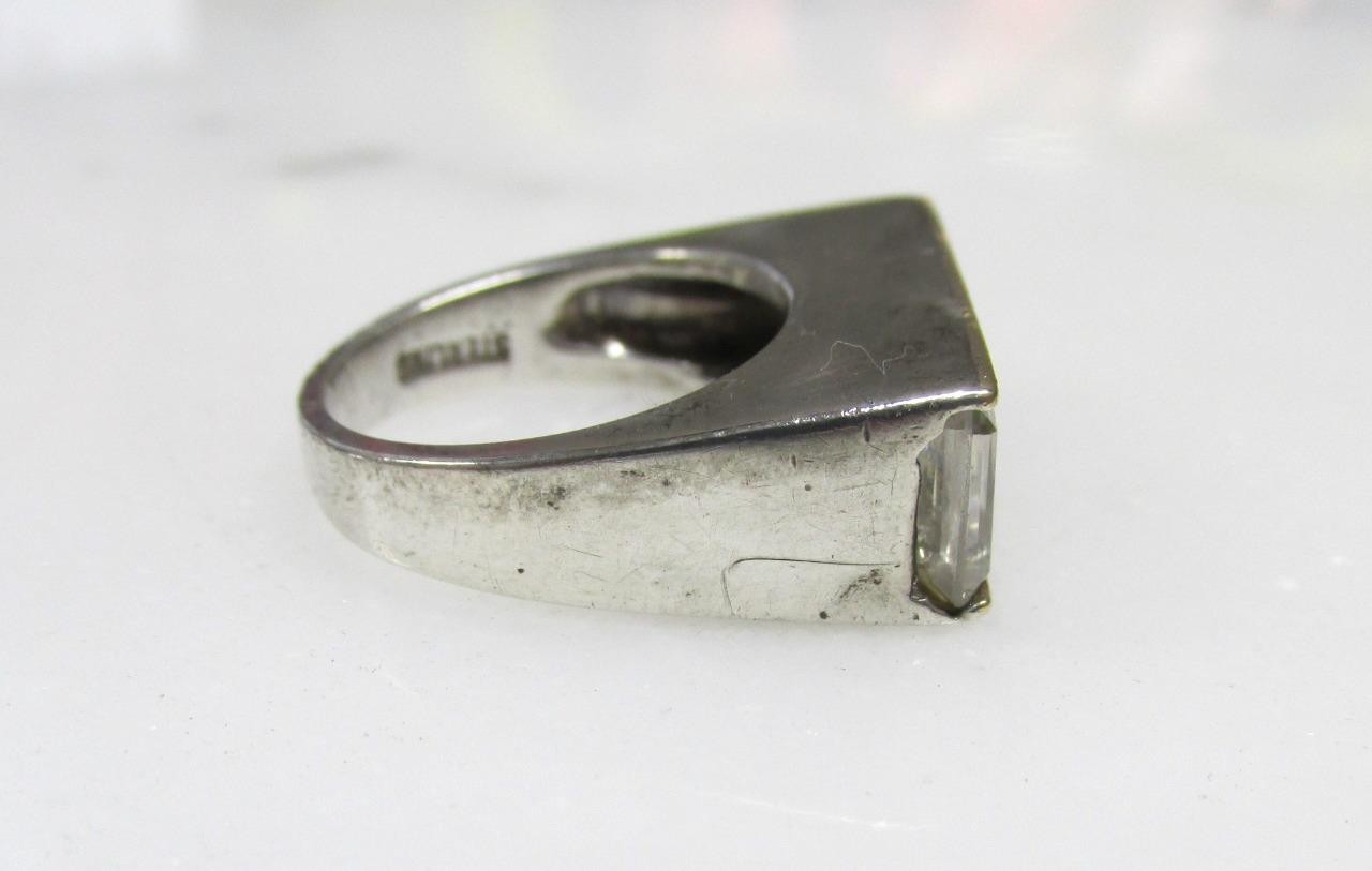 Clear Stone Sterling Silver Channel Ring ~ Size 5 ~ 8.4g ~ 13-A712