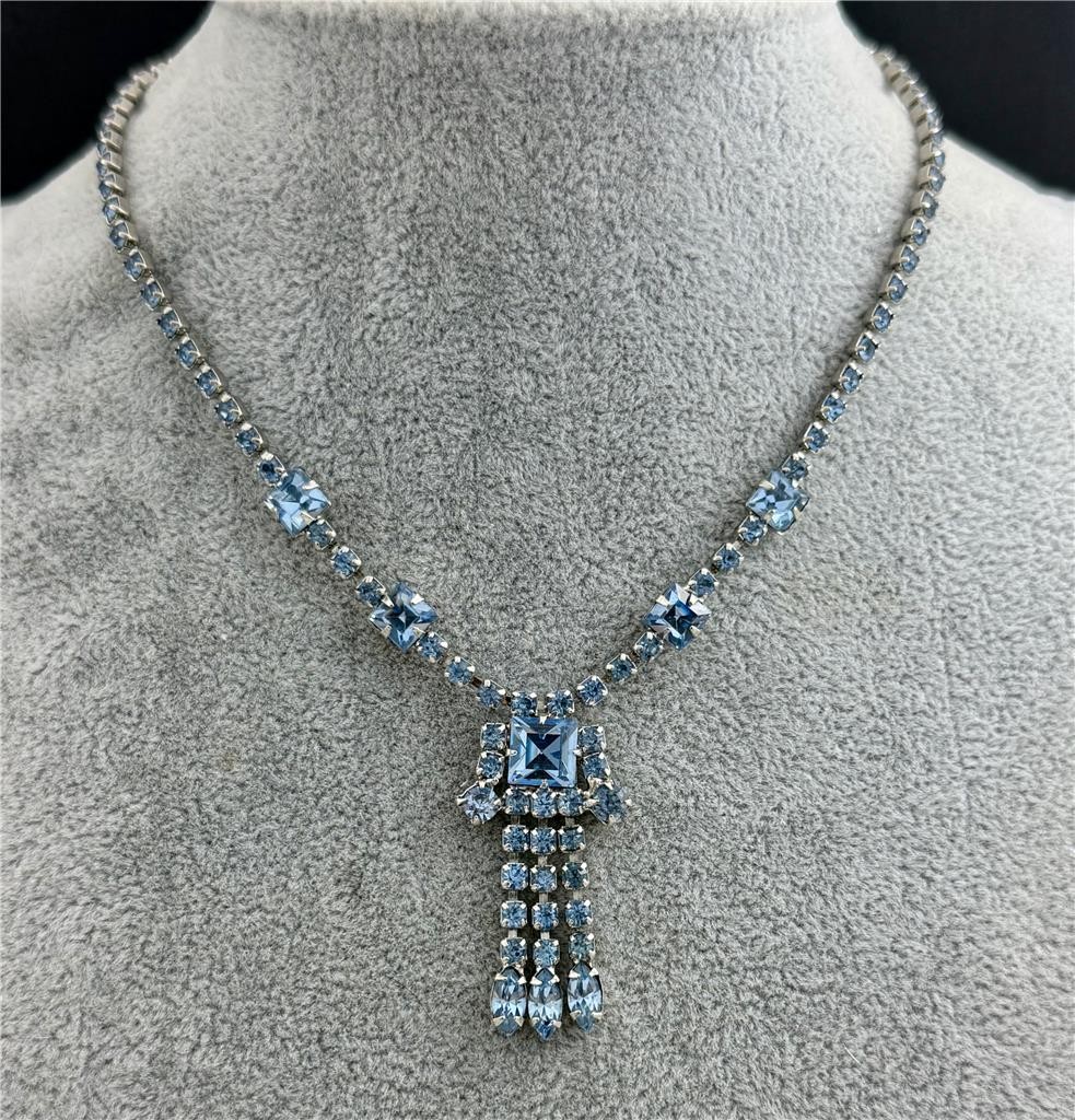 1950’s Vintage Baby Blue Rhinestone Silver Tone Drop Dangle Necklace 14.5″ Long