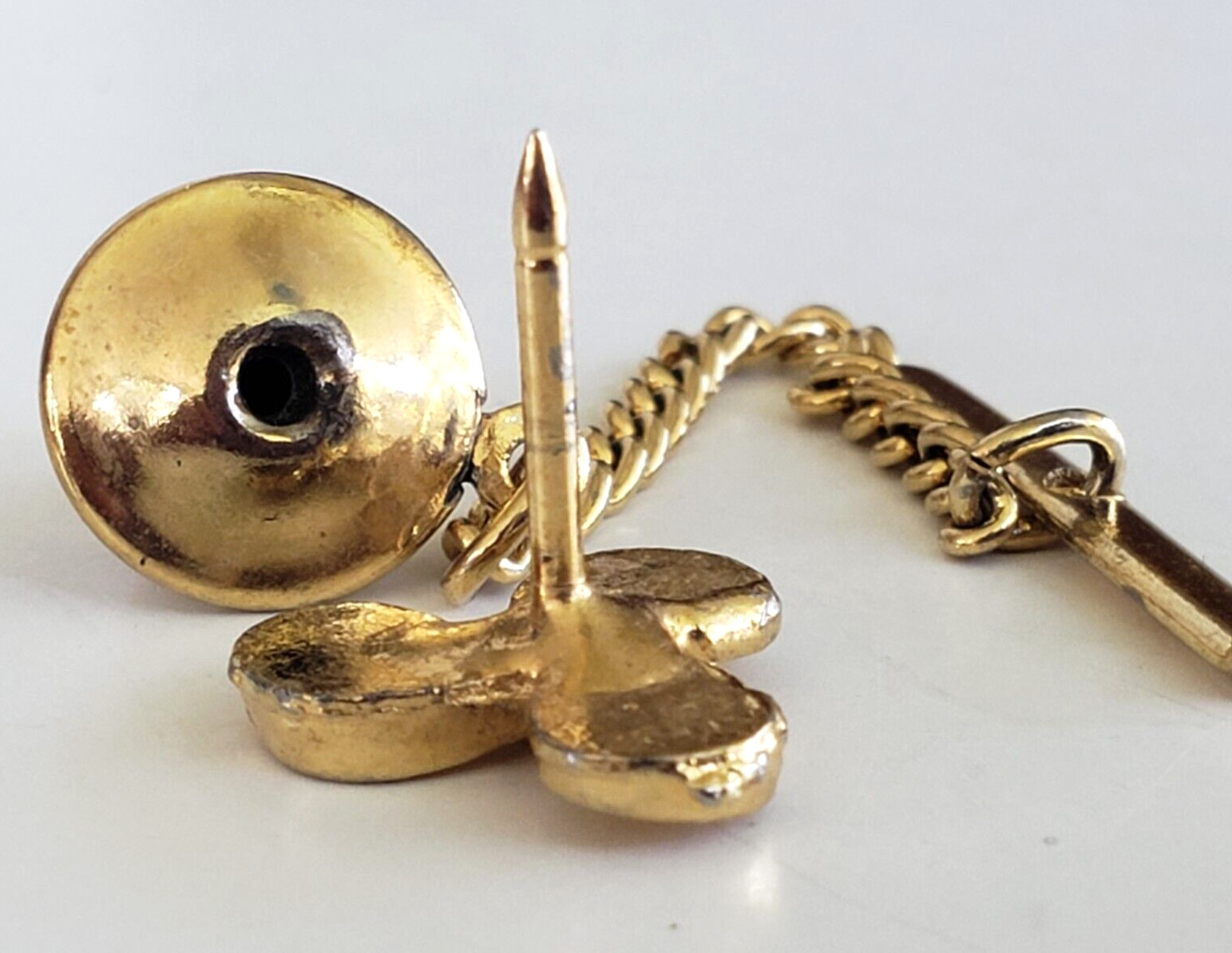Vintage 3 Propeller Blade Fan Gold Tone Lapel Tie Pin 7/16″ w/ Safety Chain