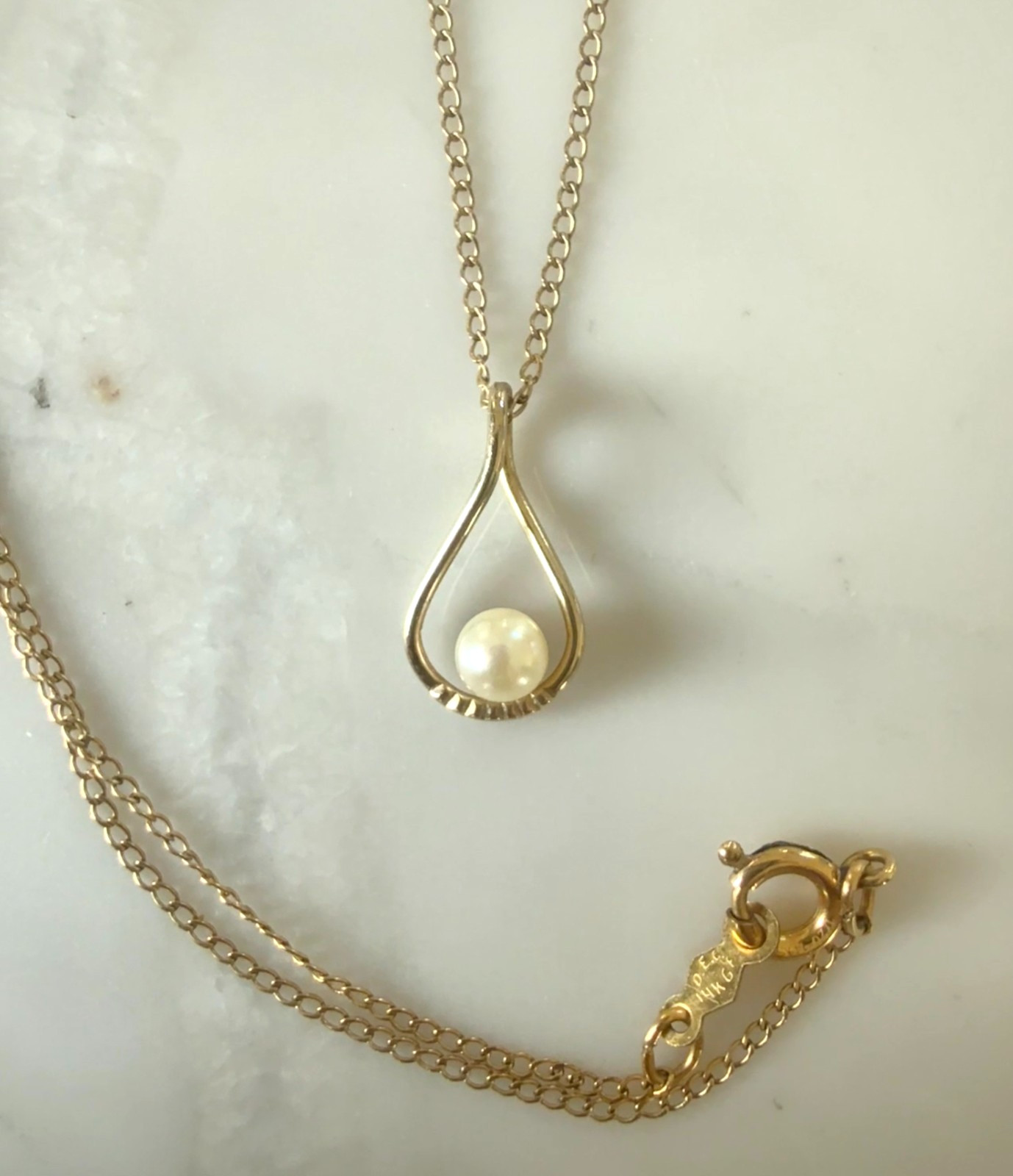 Vintage D.E.C. 1/20 14K GF Pearl Pendant Necklace 17” Gold Filled Teardrop