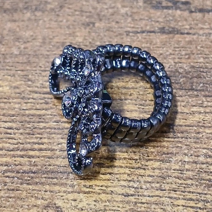 Vintage Princess Crown Tiara Style Stretch Band Ring