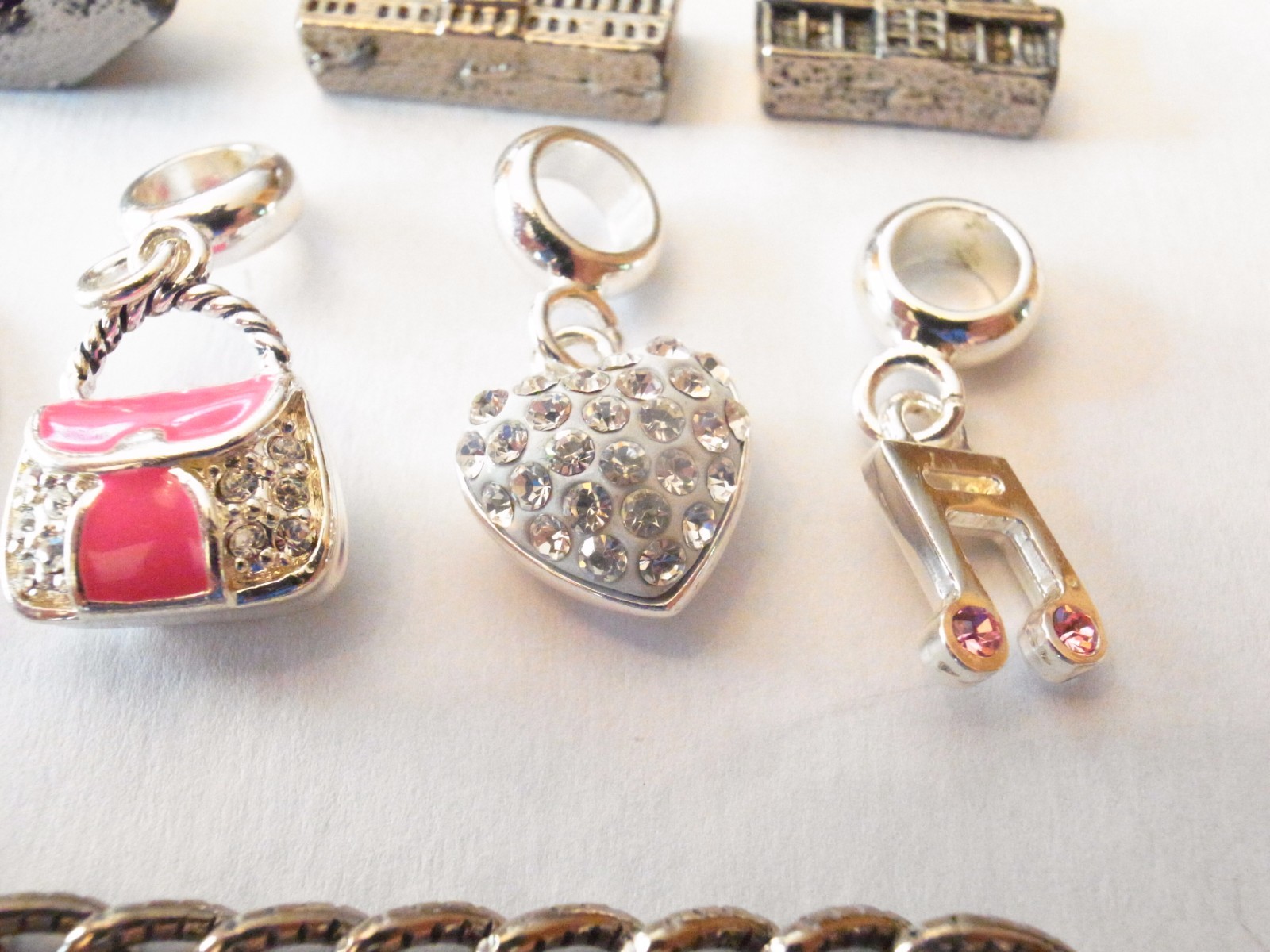 Lot of 15 Unmarked Charms & Bracelet-Heart Purse Lampwork Buildings Photo Discs