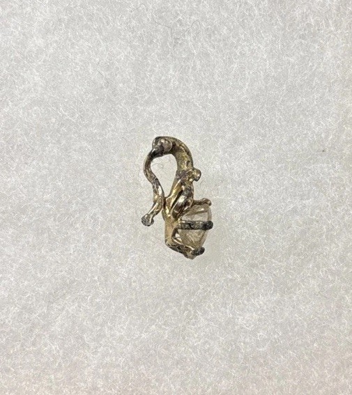 Lovely Vintage Old Fashioned Heart Shaped Solitaire Necklace Pendant