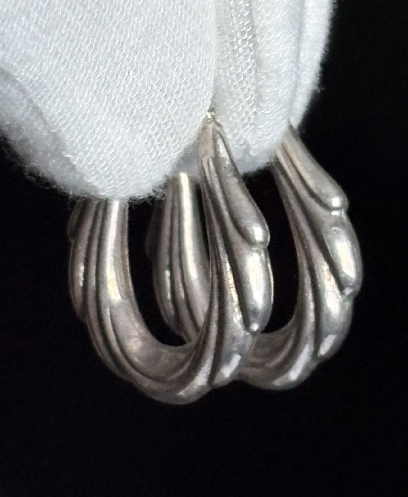 Vintage Sterling Silver Hoop Earrings 925 Dangle Drop Puffy Scalloped Ladies 1in
