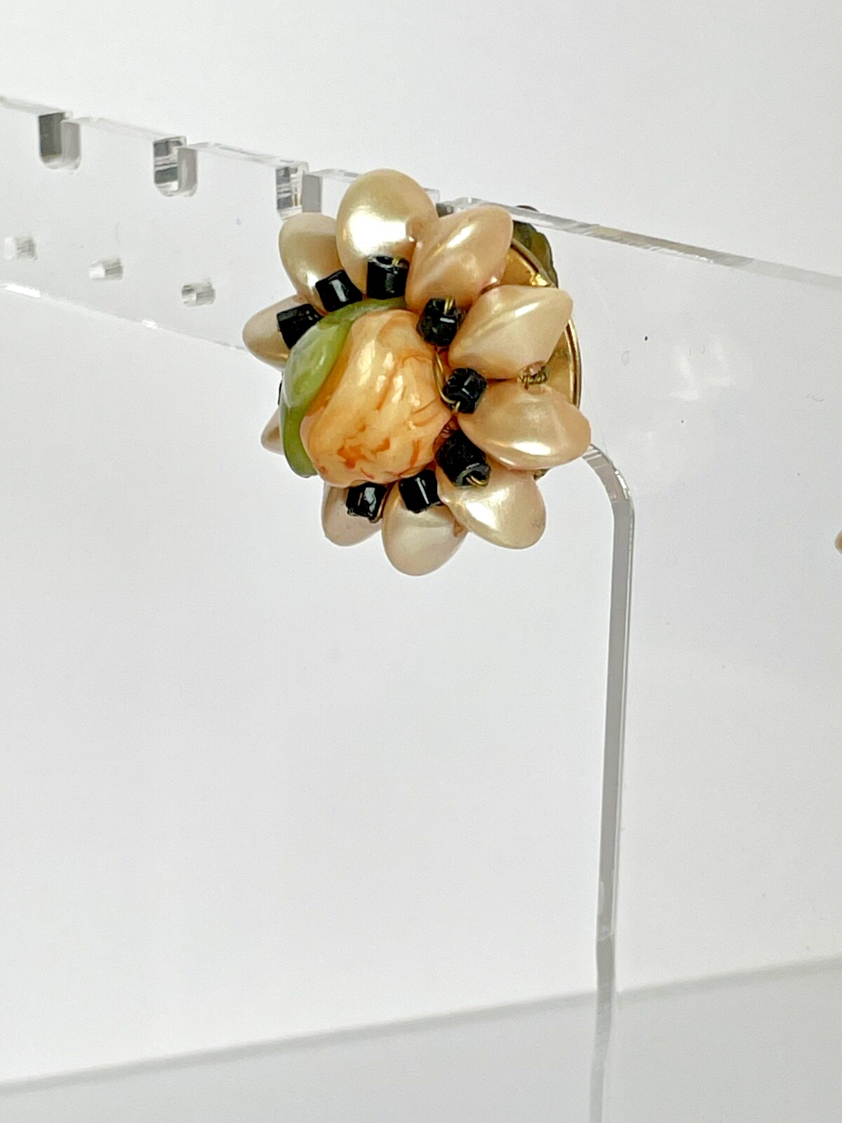 Shell & Acrylic Flower & Leaves Vintage Clip Earrings-G 92