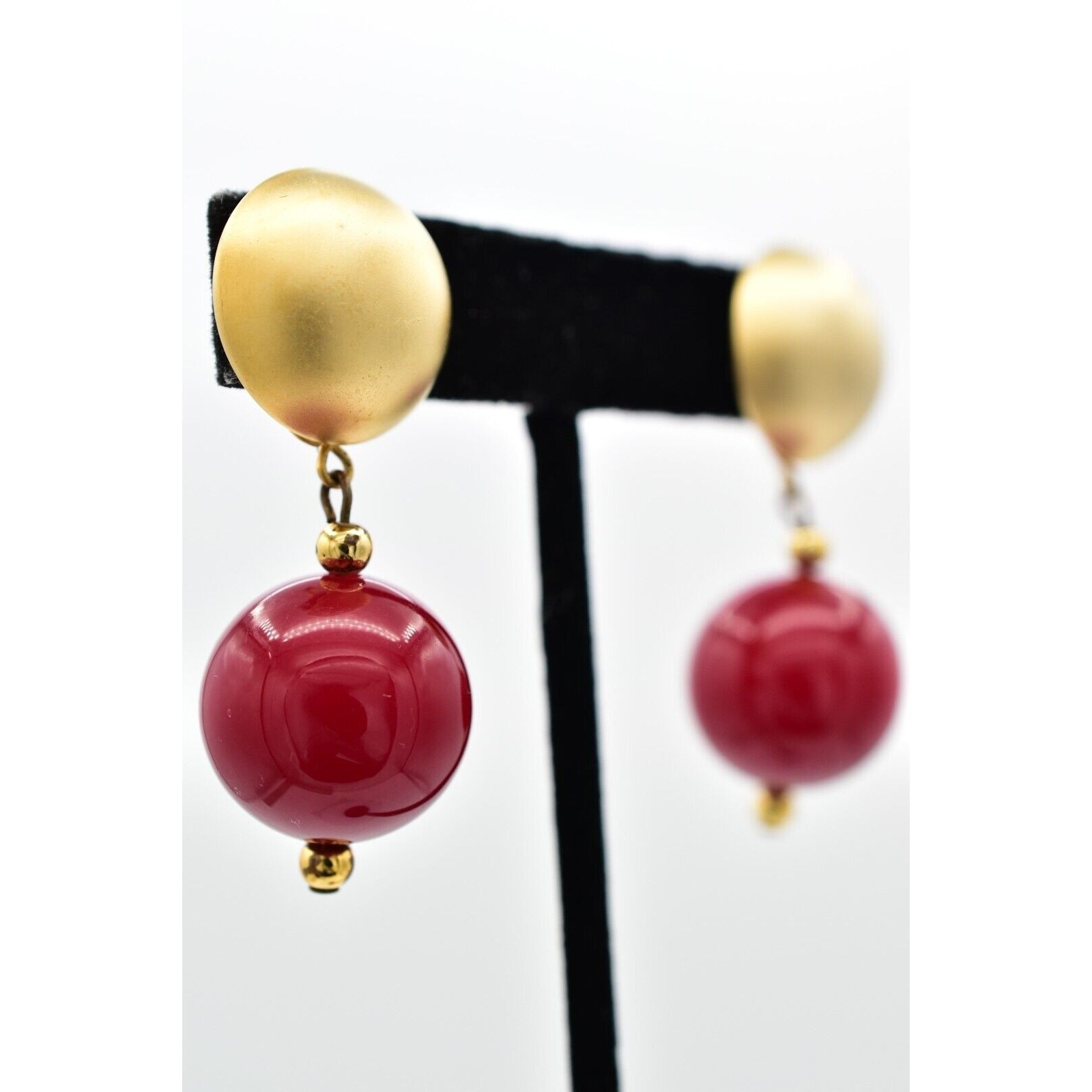 Vintage Dangle Beaded Earrings Chunky Drop Brushed Gold Red Retro 1980s BinBF