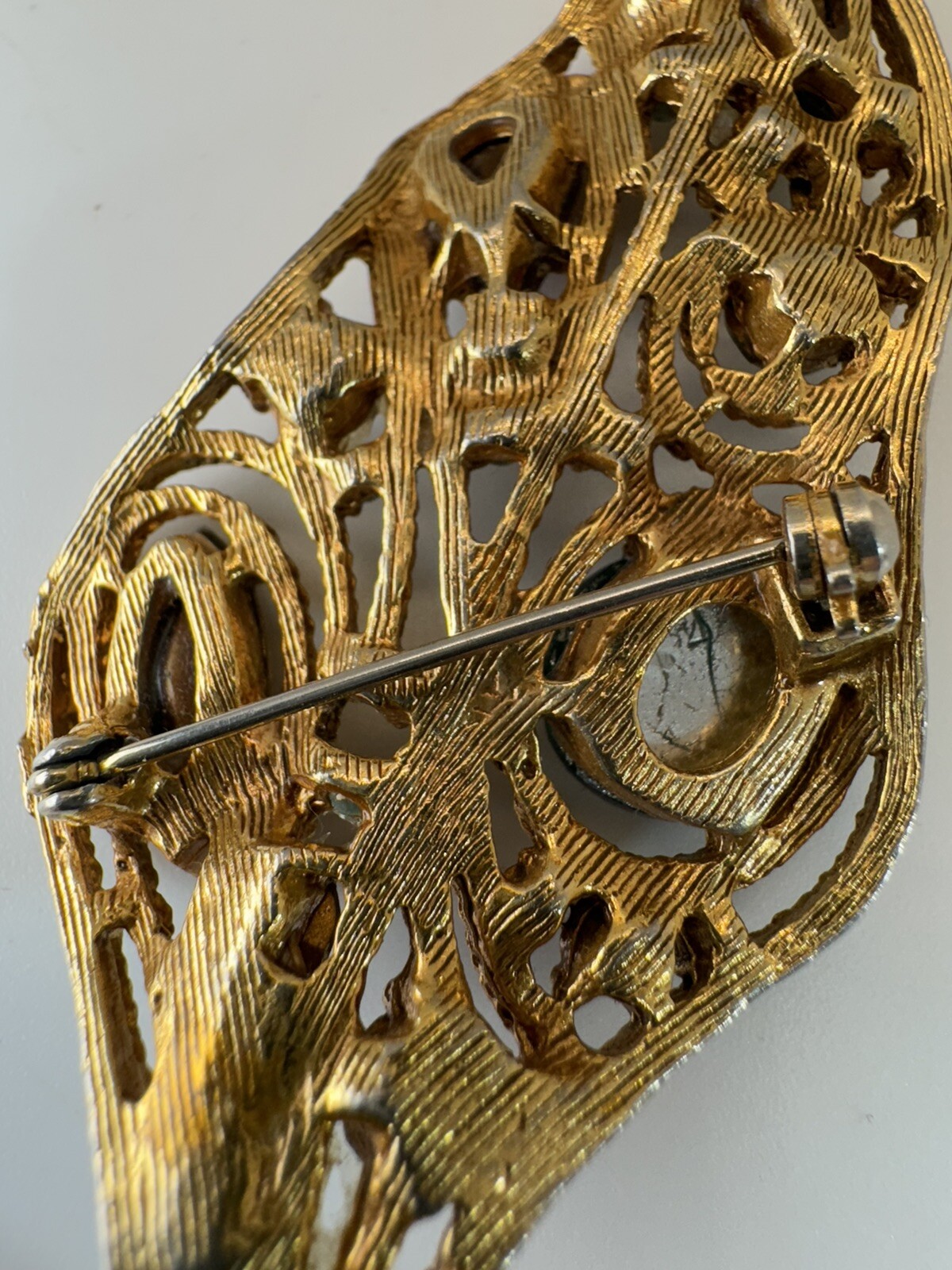 Vintage Leaf Brooch La Roco 50’s Gold Tone 3 1/2” Color Rhinestones Unsigned