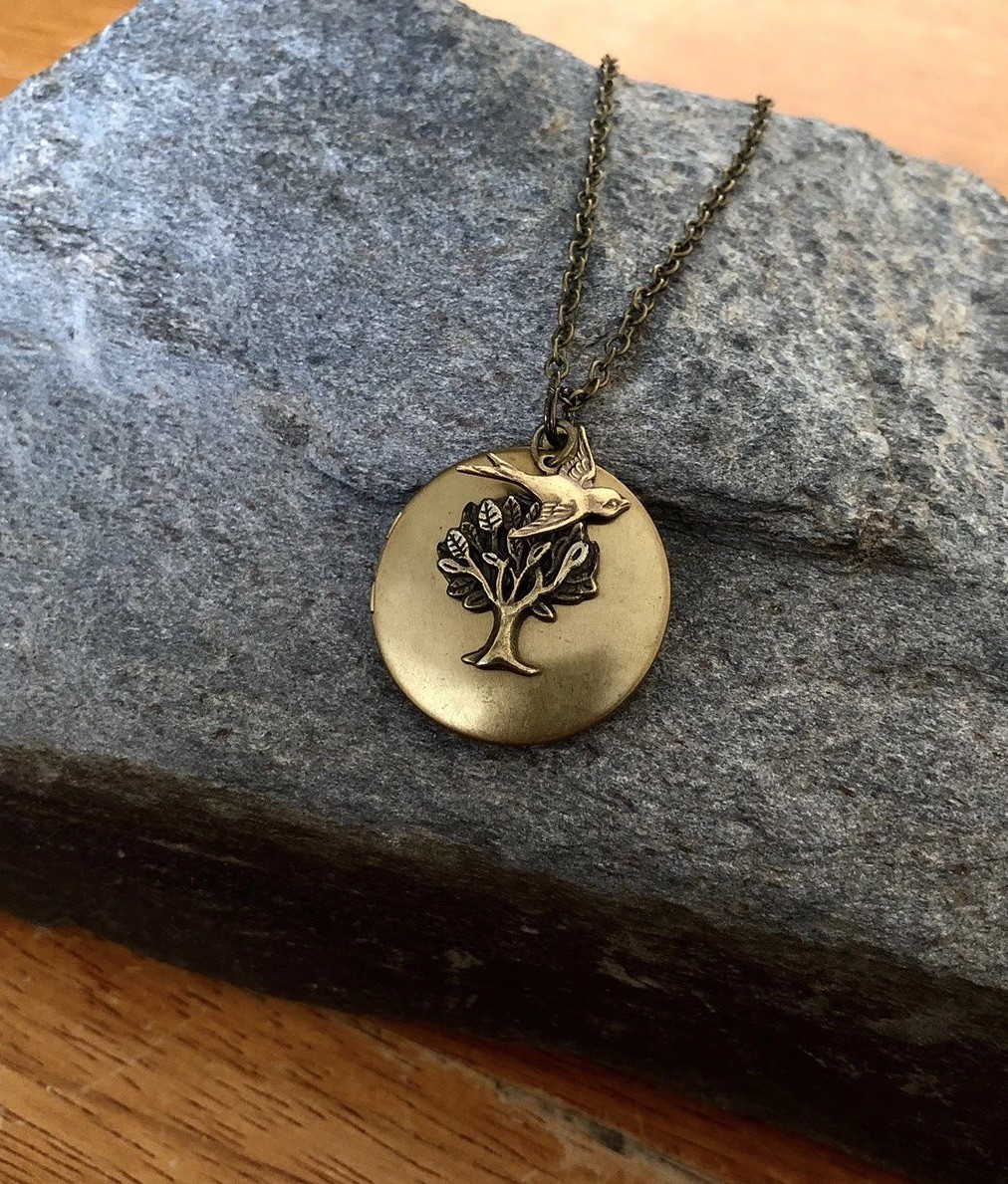 Tree Of Life w/Bird Vintage Locket Necklace, Family Photos & Keepsakes Pendant