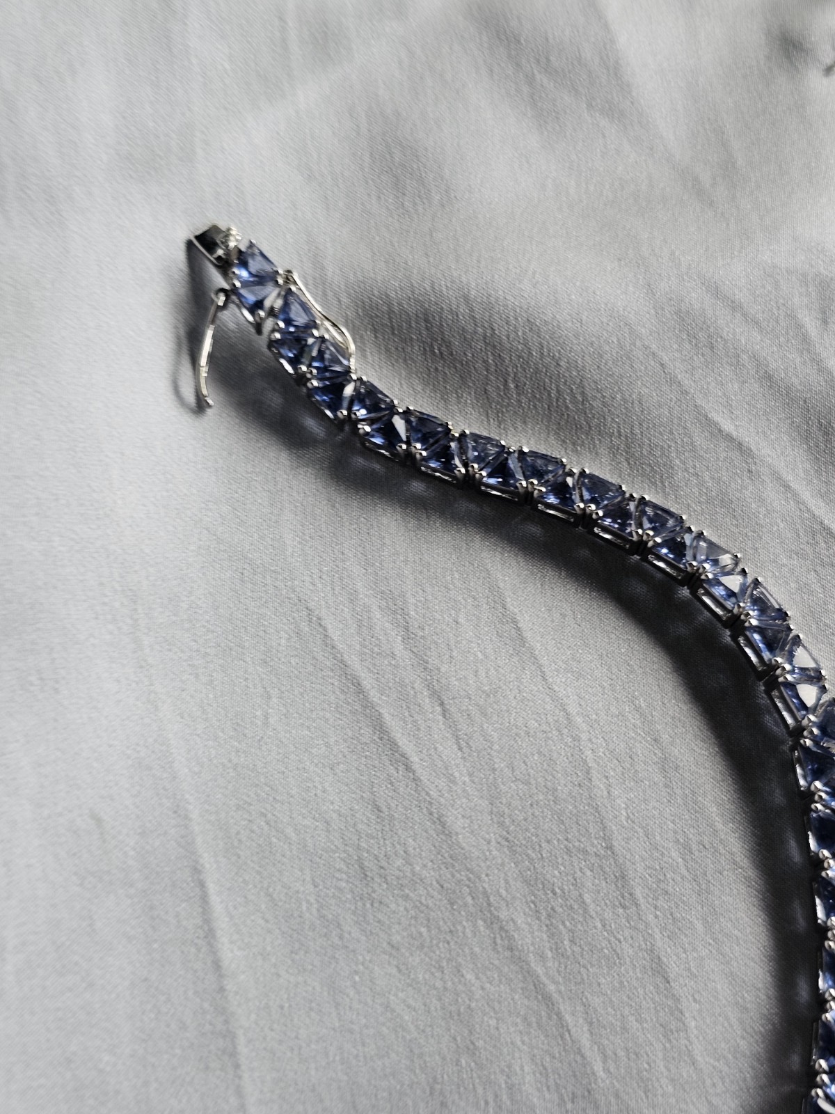Vintage 925 Sterling Silver Trillion Cut Tanzanite Glass Tennis 8″ Bracelet