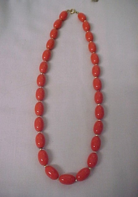 Vintage Art Deco Red Coral Colored Genuine Lucite Beads Necklace 19.5″