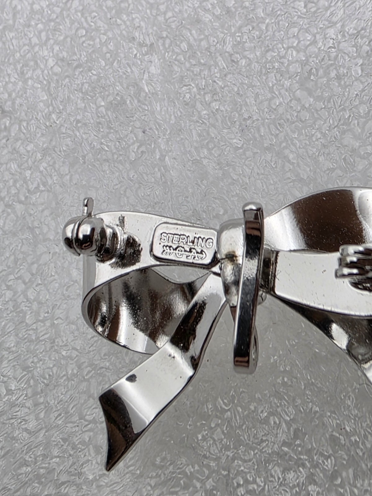 Carl Art Inc Sterling Silver Ribbon Bow Brooch/Pin Charm Holder