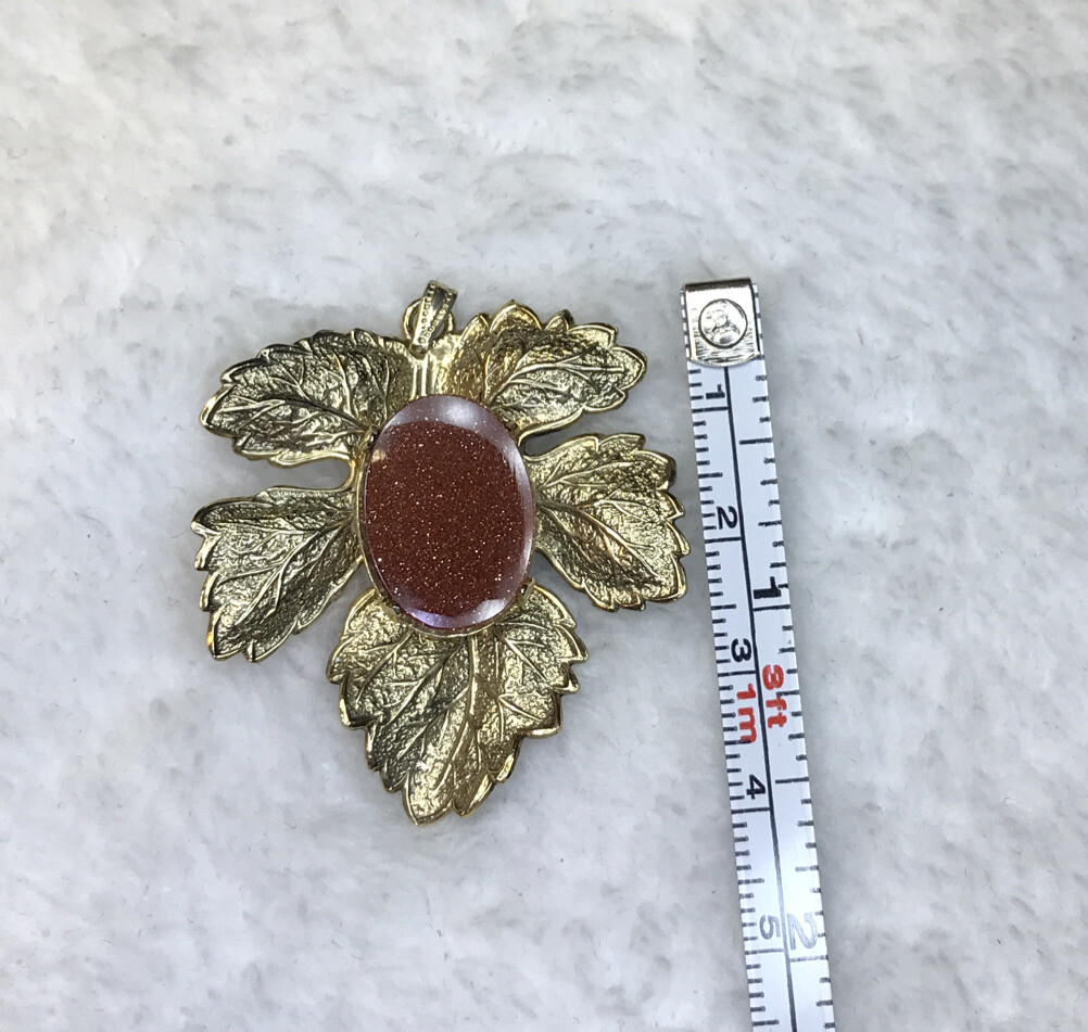 Goldstone w/Gold Tone Oval Leaf Pendant Jewelry Fall Autumn Nature