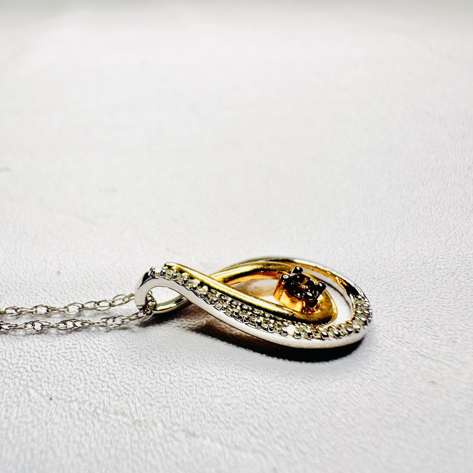 Vintage 14k White & Yellow Gold Champagne & White Diamond Pendant Necklace
