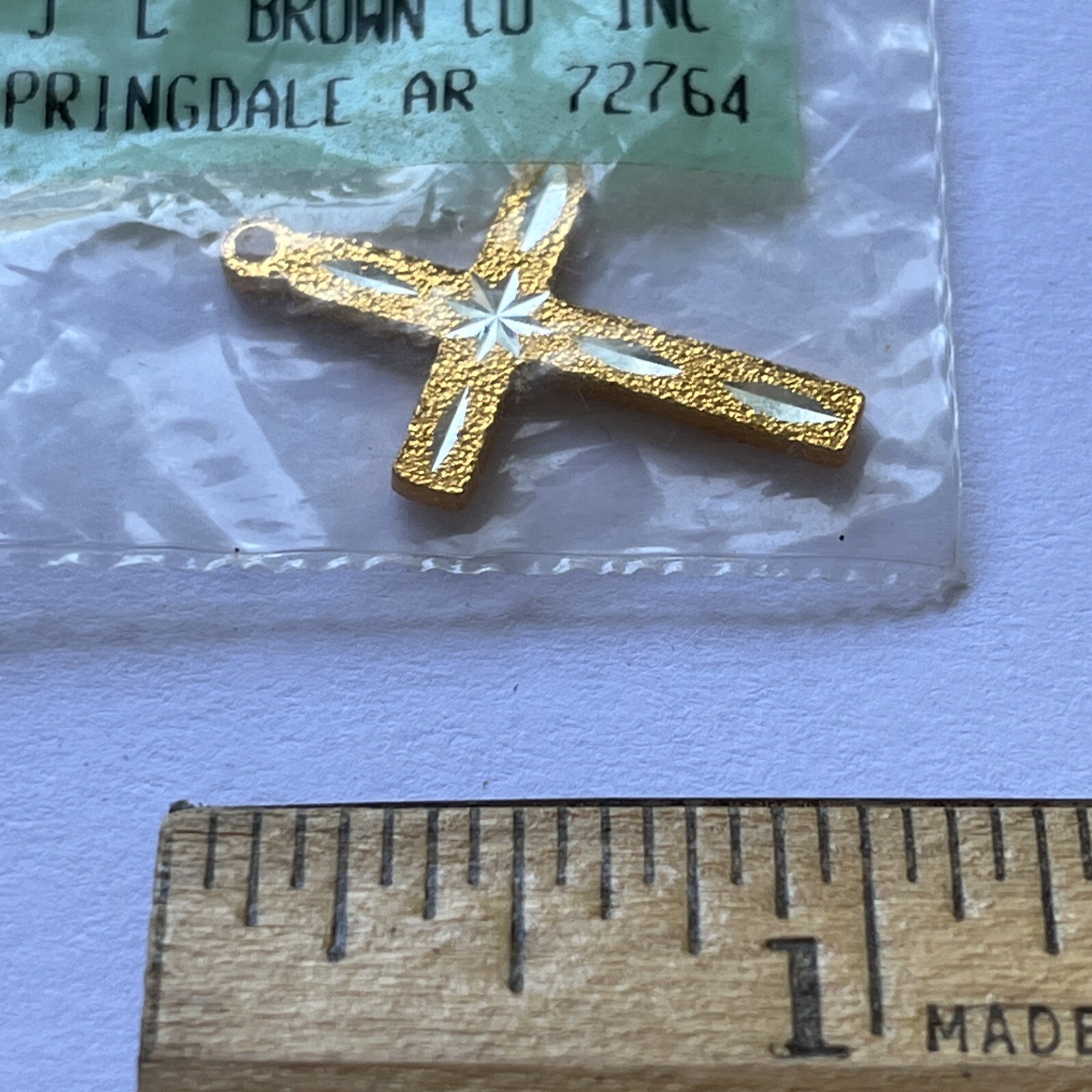 Cross Vintage Goldtone Plated Aluminum Deco Diamond Cut Design Pendant JL Brown