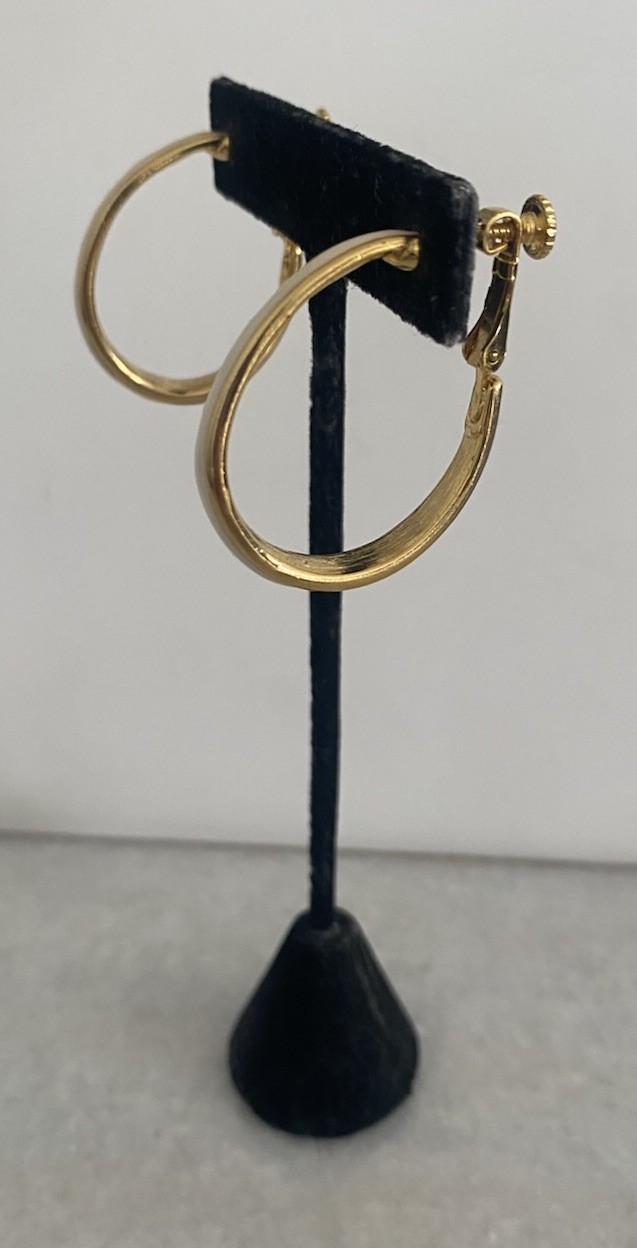 Vintage Goldette Cream Gold Hoop Adjustable Clip On Earrings