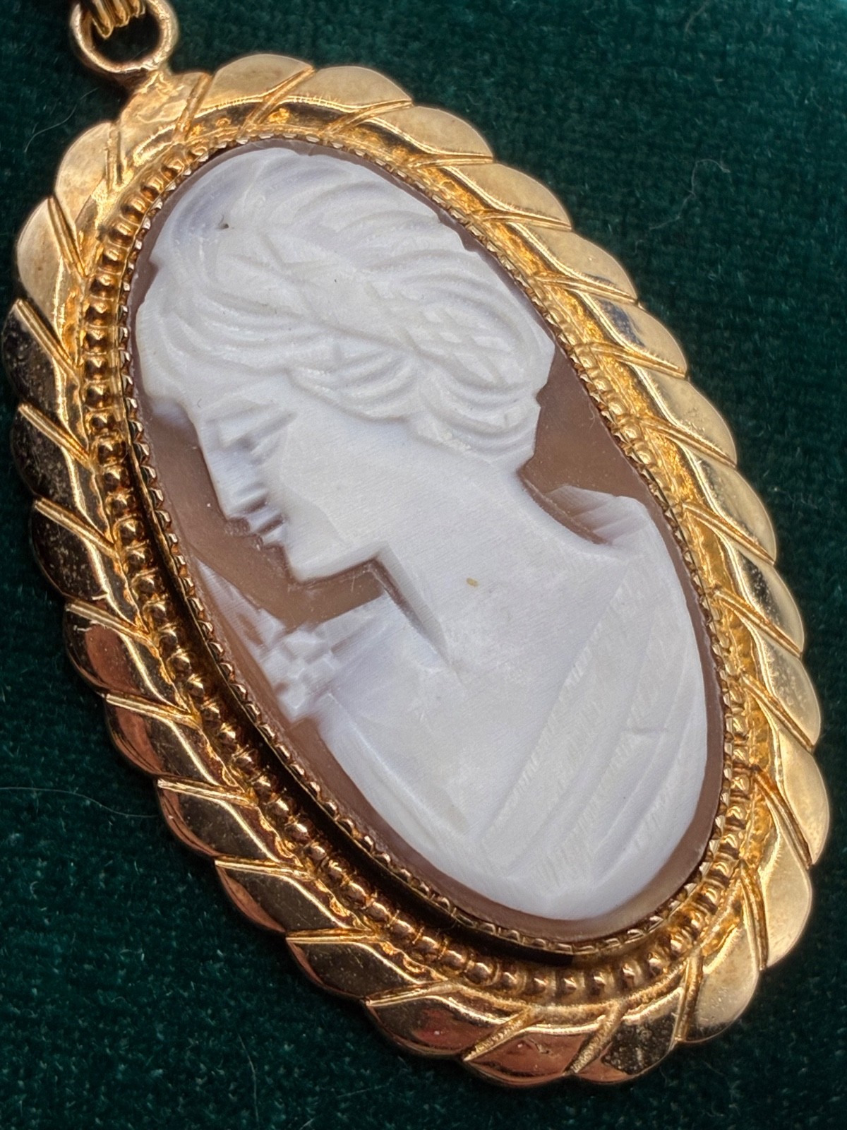 vintage Catamore cameo pendant 12k gold filled