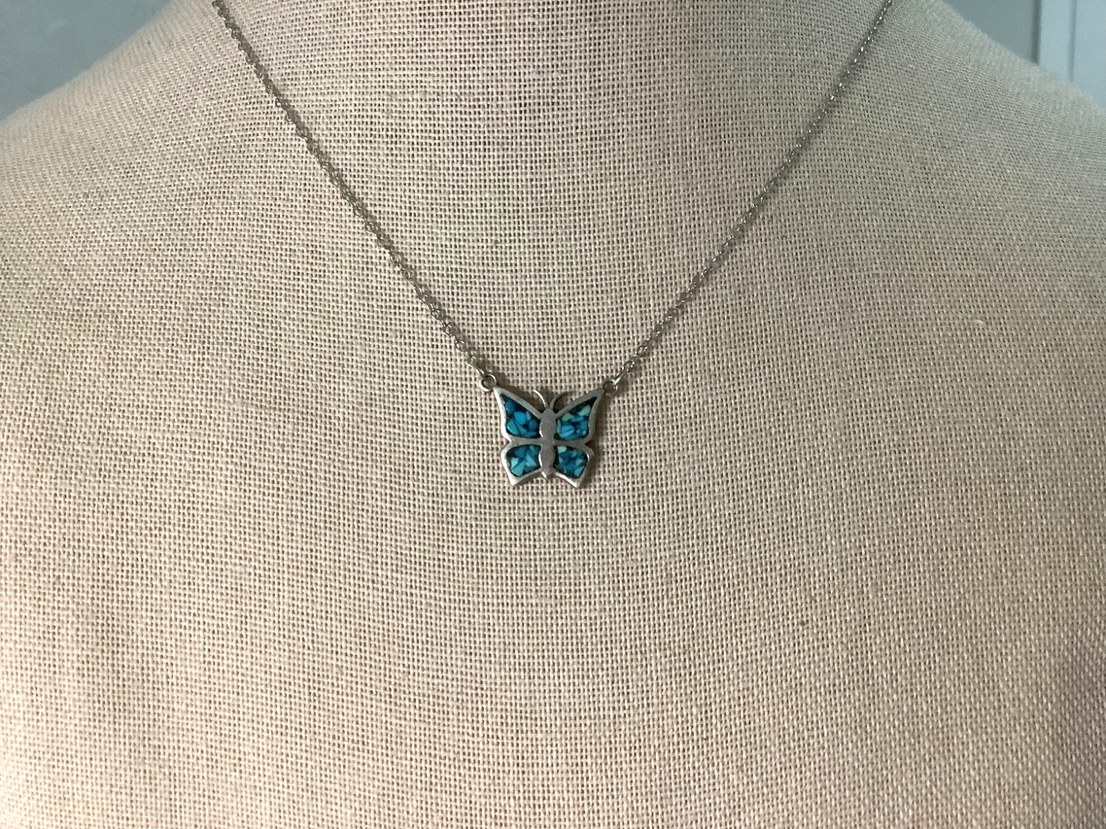 Vintage 80’s sterling silver 925 turquoise chip inlay butterfly pendant necklace