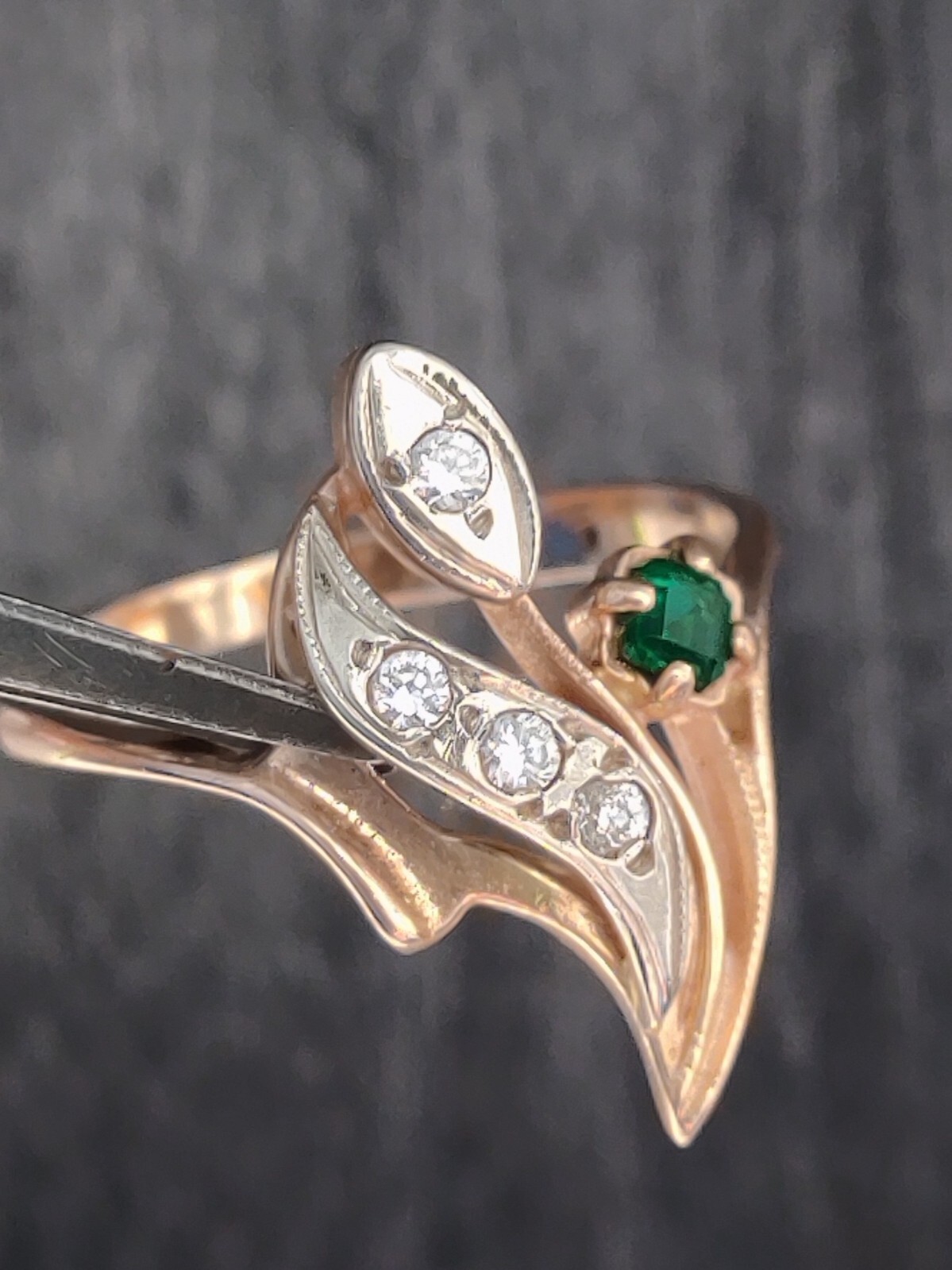 Vintage USSR Gold Ring 14K 585 Solid Rose Gold Emalard Stone