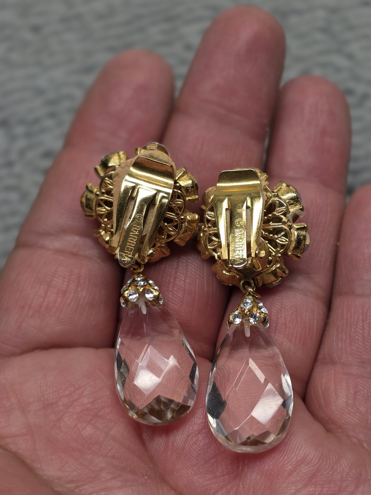 Vintage Gold Tone Barrera Floral Rhinestone Cluster with Crystal Prism Drop…