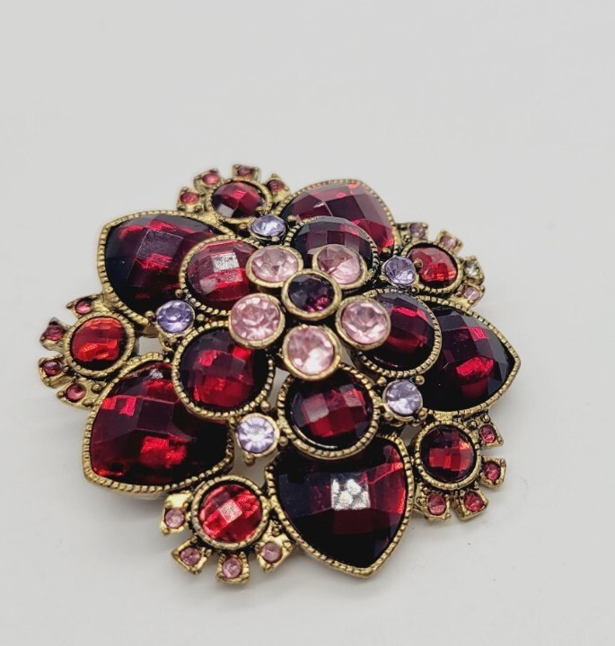 Flower Brooch Pin PURPLE pink Red Gold tone 1.75 in 3D Art Deco Vintage