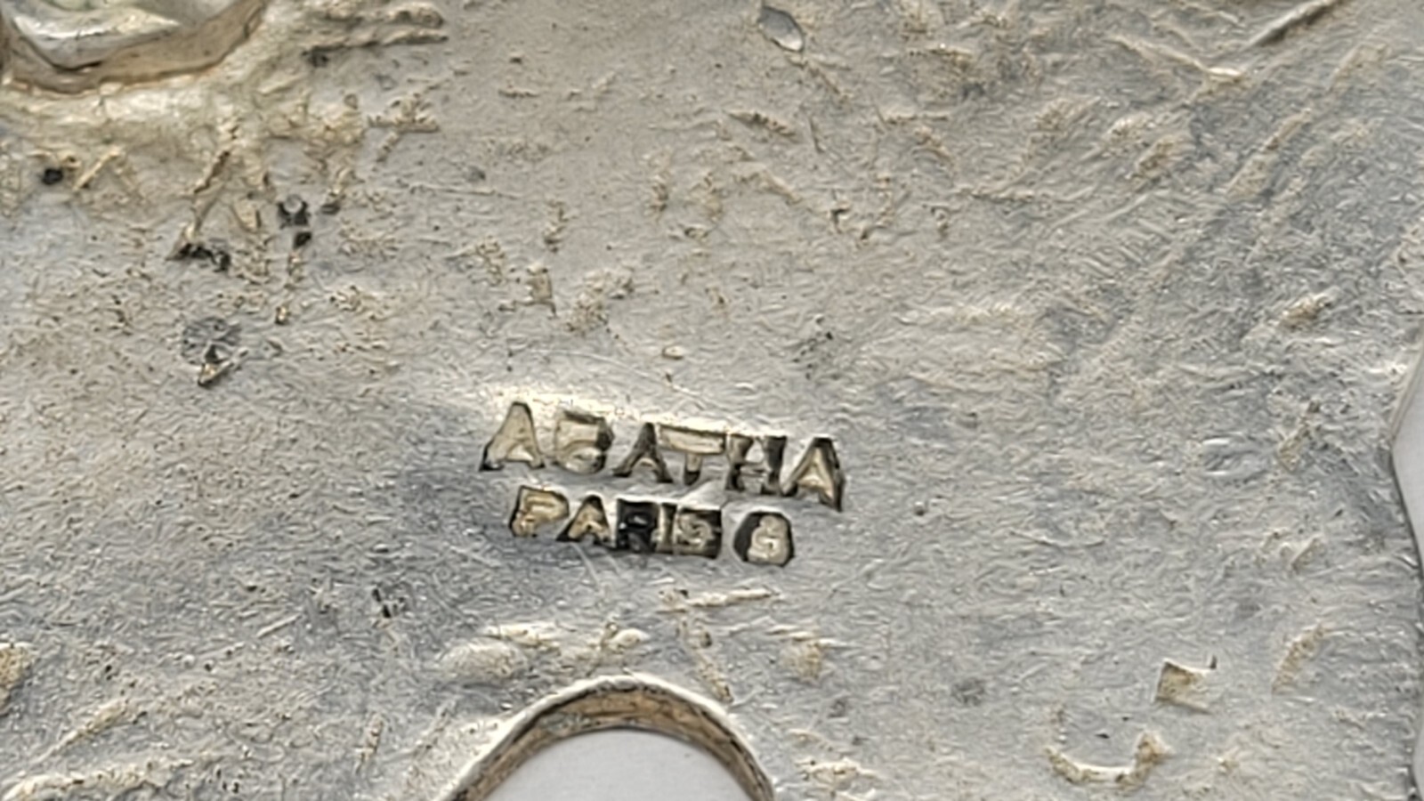Vintage AGATHA Paris Silver Tone E-L-E-P-H-A-N-T Brooch/Pin, 2 1/2″