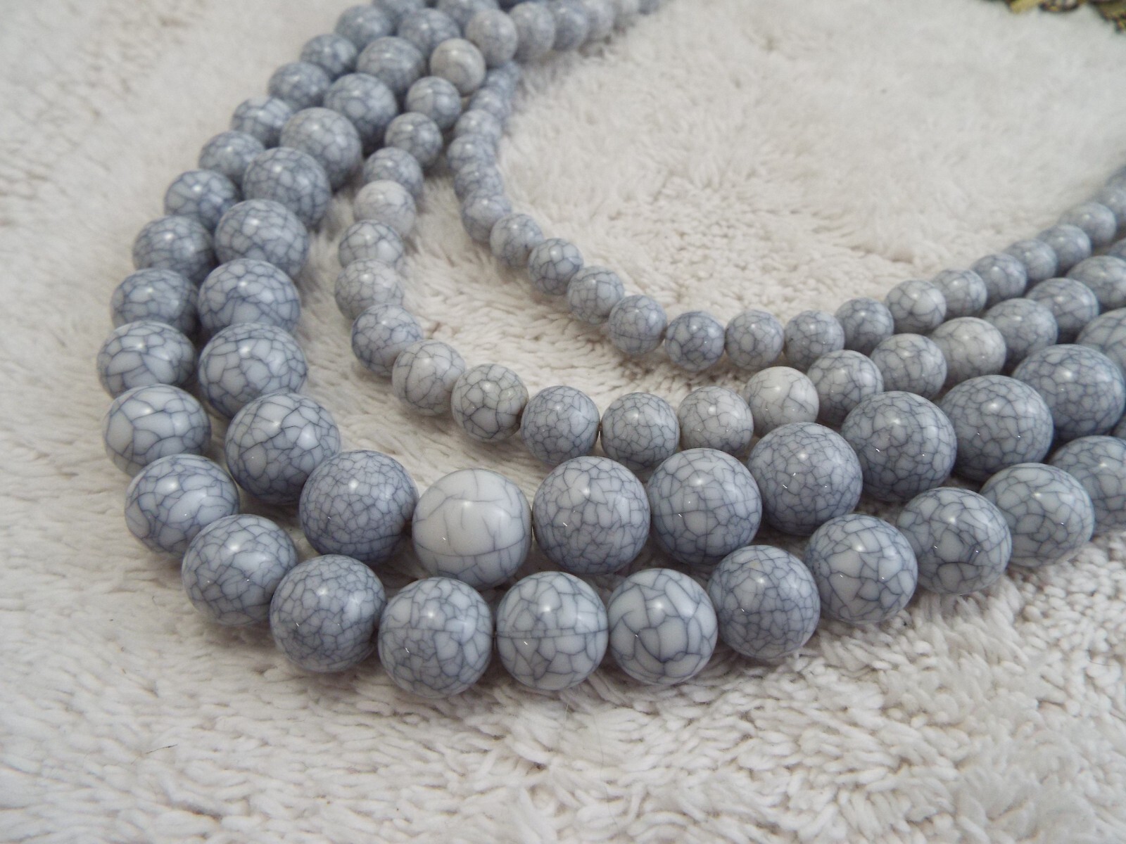 SUGARFIX Brass-tone Veined Acrylic Bead Necklace (B33)