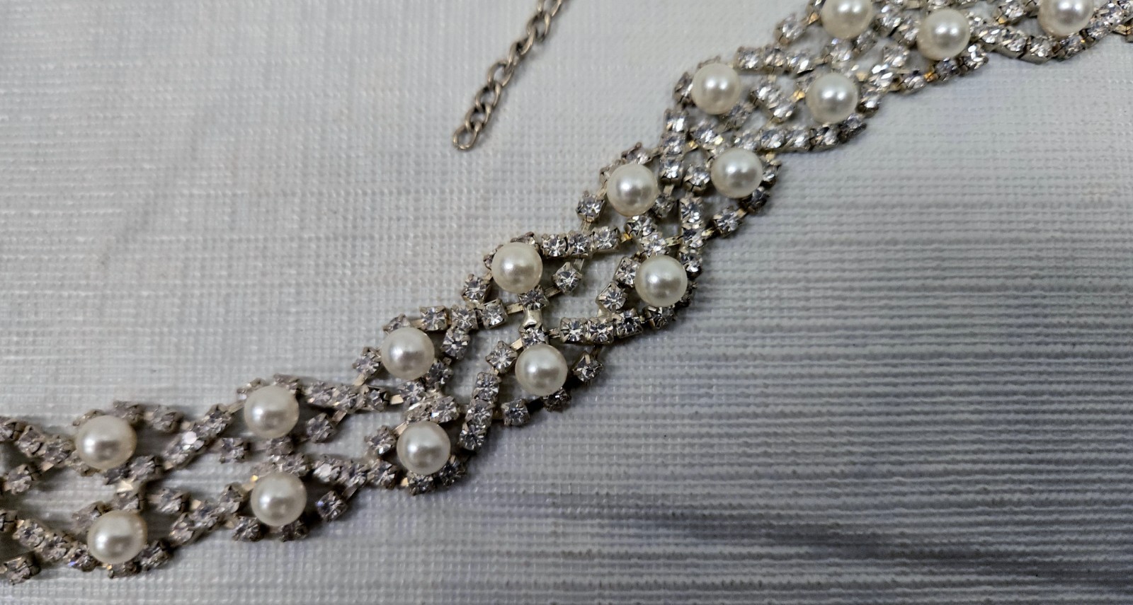 Vintage Faux Pearl & Rhinestone Choker Necklace Adjustable Hook Clasp