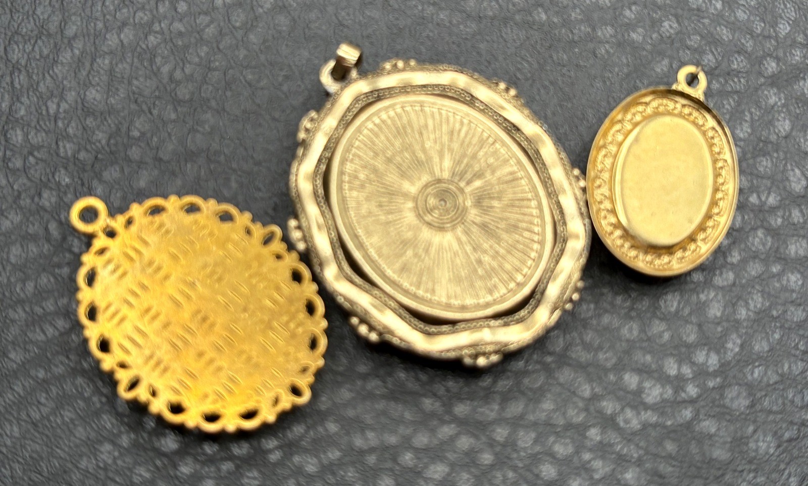 Vintage Flower Mother of Pearl Angels Cameo Style Oval Pendant Lot of 3