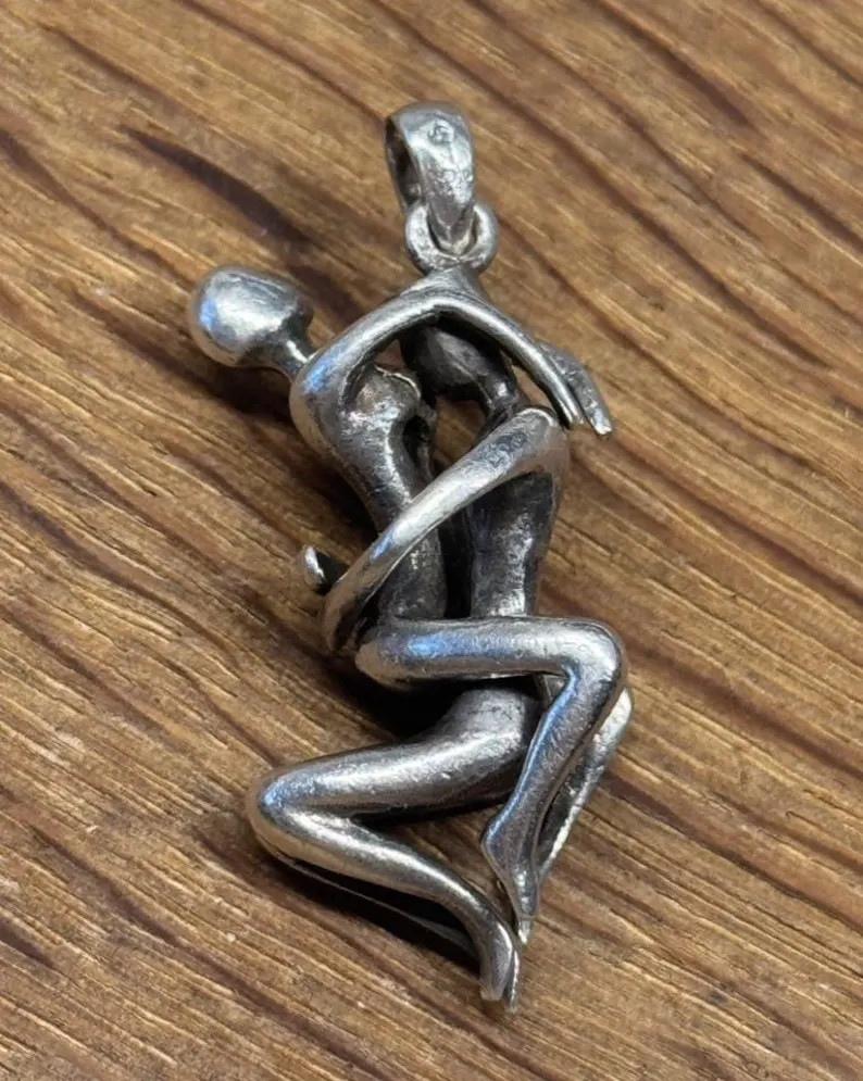 Vintage pendant sterling silver