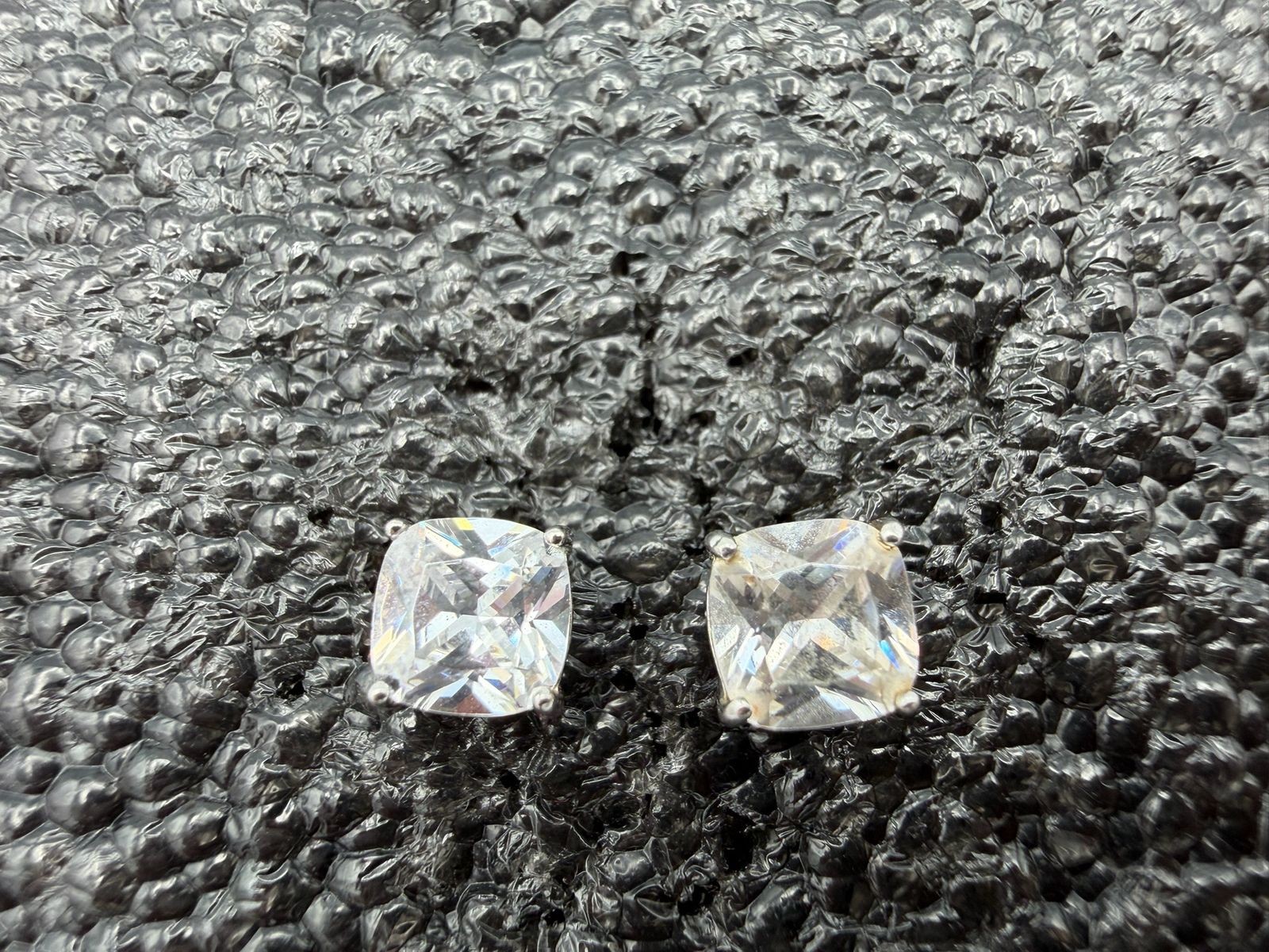 1.53g Vintage Sterling Silver 925 Cushion Cut Sparkling Stud Earrings M