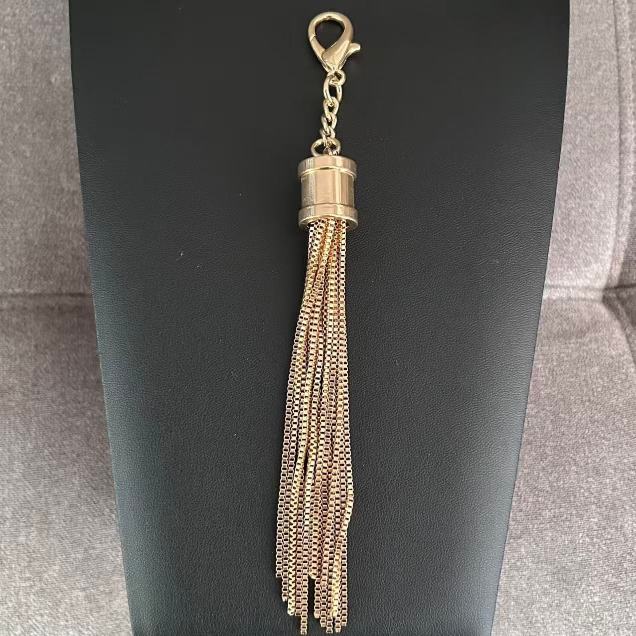 Vintage Gold Tone Box Chain Tassel Charm Pendant Purse Keychain Art Deco 1980s