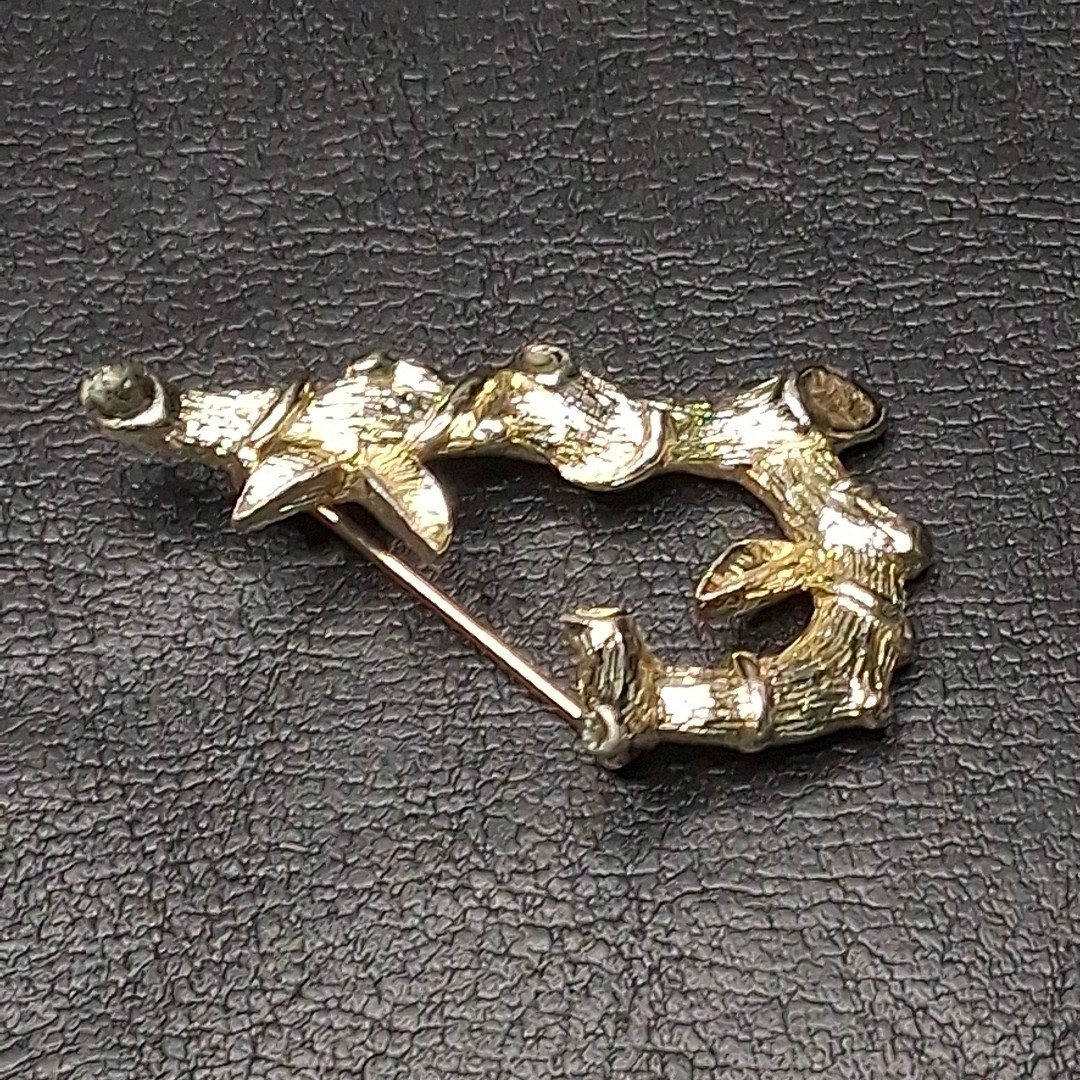 Vintage Jewelry Signed SARAH COVENTRY Leaves Letter “J” Pin Brooch. 16.635