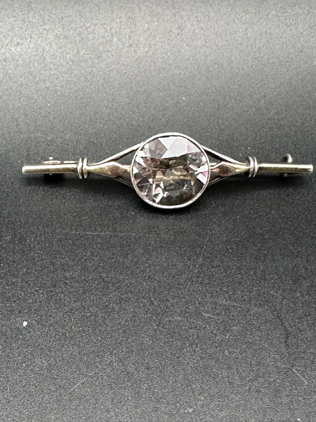 Vintage Russian Sterling Silver Bar Brooch with Clear Faceted Stone – c.1930s
