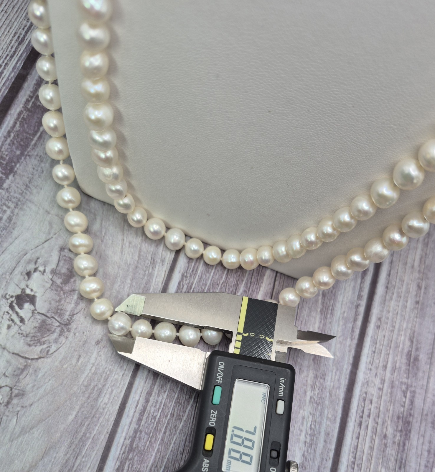Vintage 52″ Long Single Strand 7-8mm Off White Pearl Necklace June Birthstone