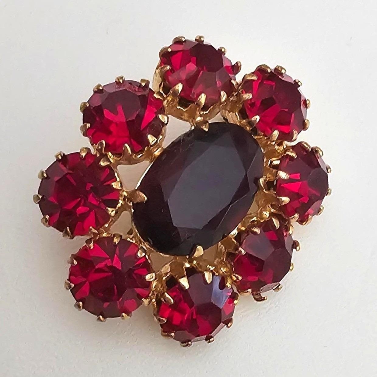 Vtg Deep Red Rhinestone Brooch Gold Tone Oval Center Floral Cluster Statement