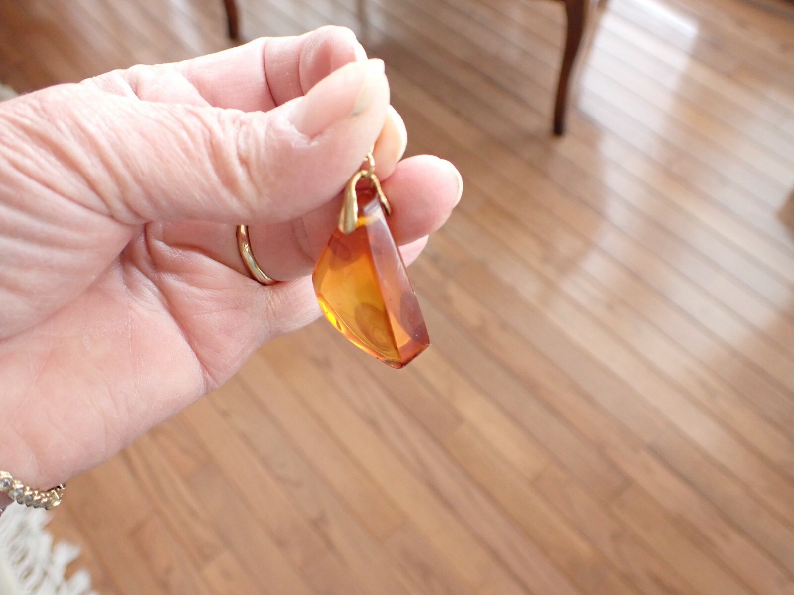 Vintage Modernist Natural Baltic Honey Amber Pendant Clear In Yellow Gold Fill