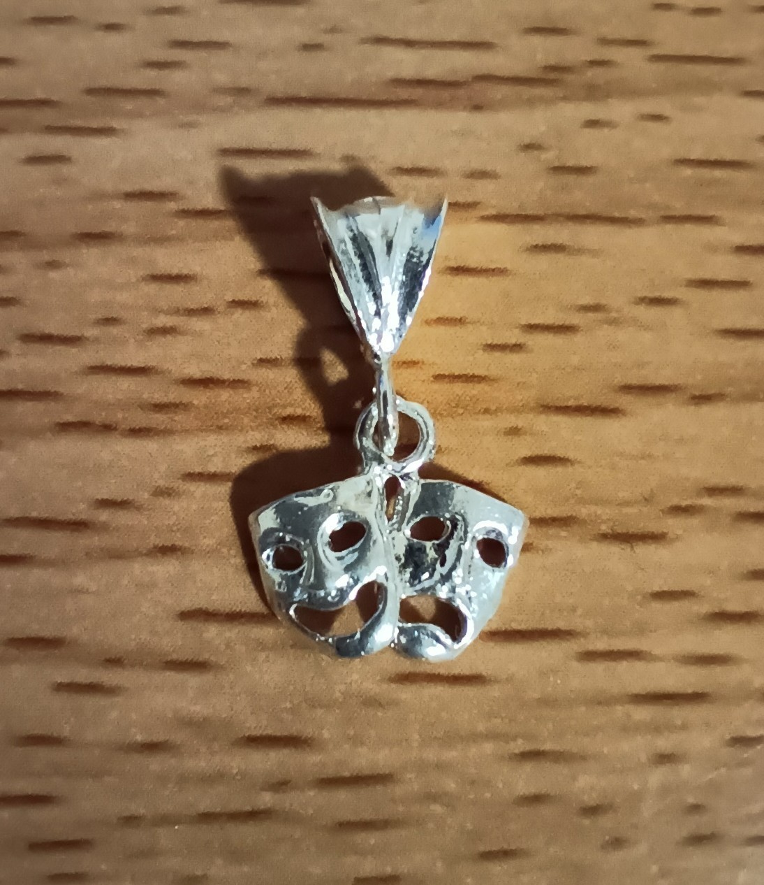 Vtg Sterling Silver Comedy Tragedy Mask Theater Pendant with 19 3/4″ Necklace
