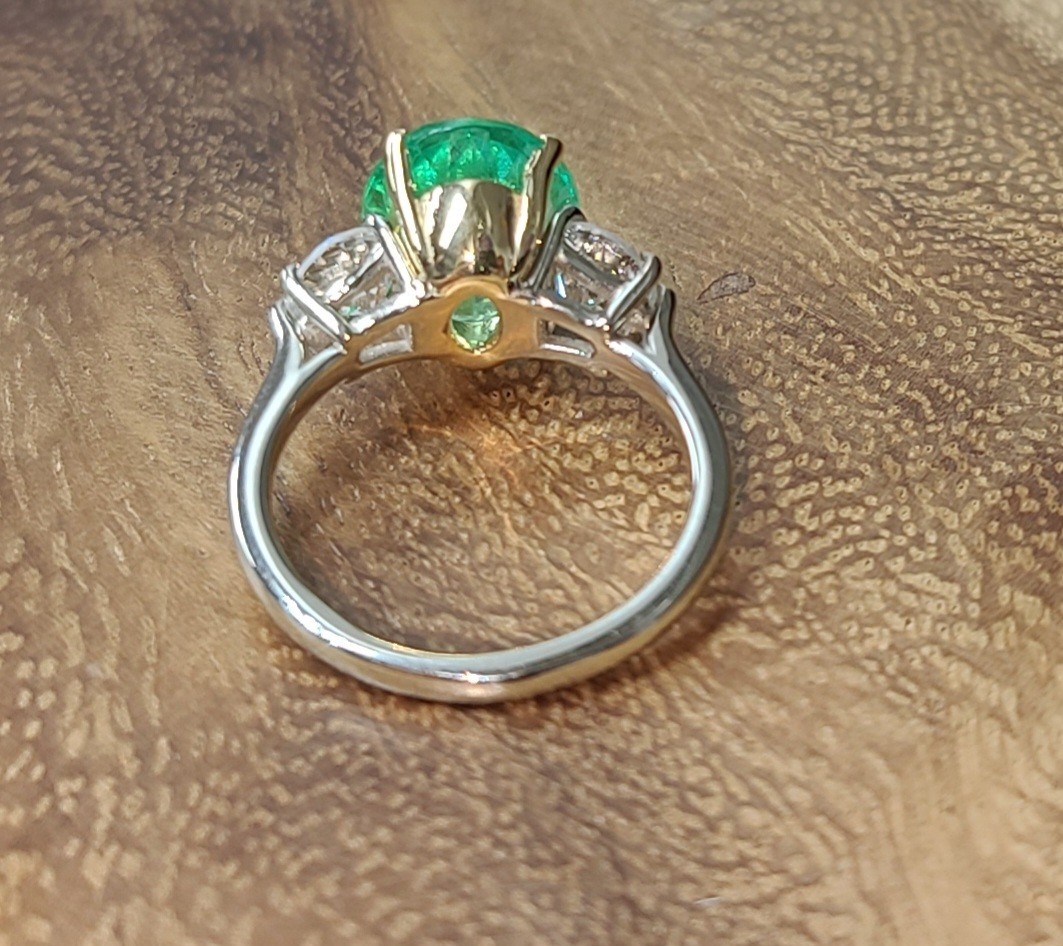 14k Two-tone Gold Engagement Ring 3.57ct.Natural Colombian Emerald Oval GIA CERT