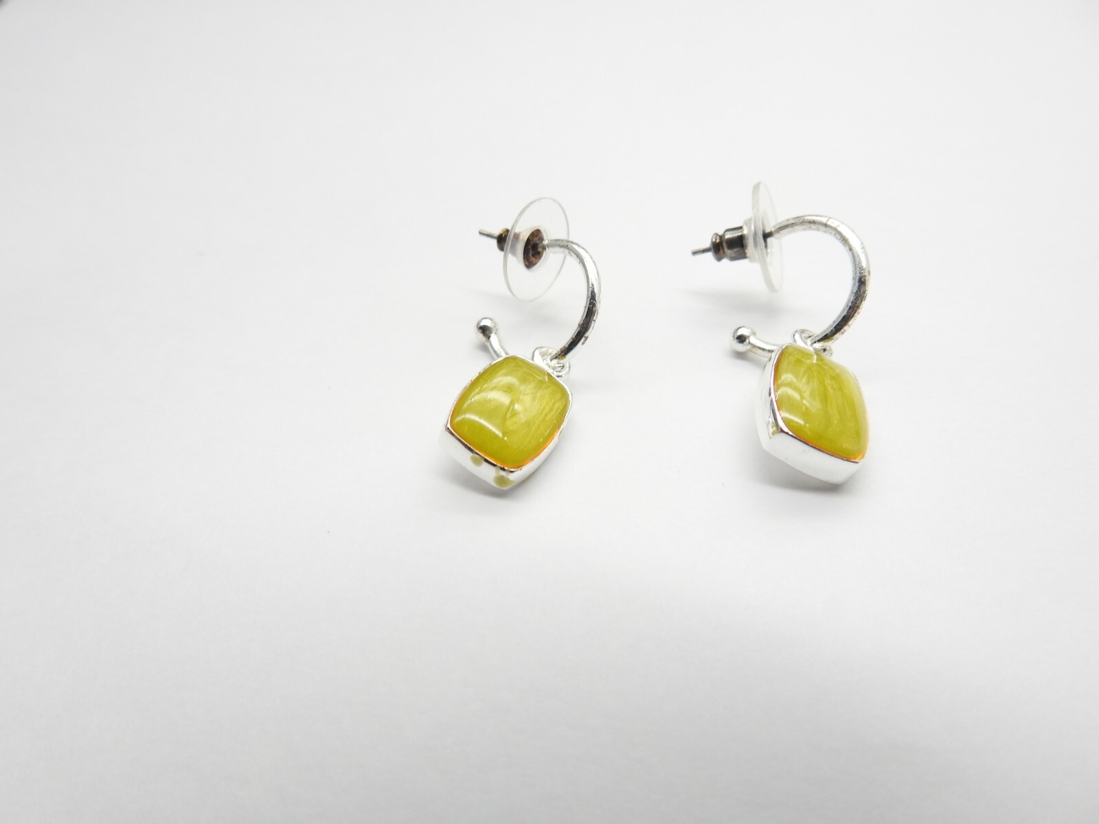 Signed KC Lime Green Swirled Enamel Silver Tone Hoop Pierced Earrings Vintage