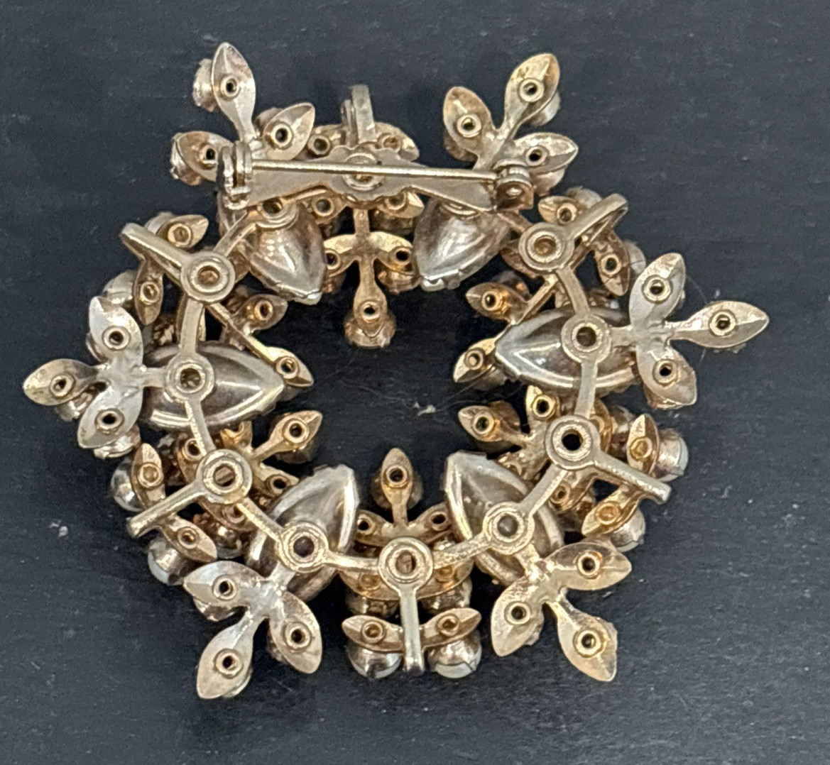 Lot 12 Fashion Jewelry Pins Vintage Now Faux Pearls Shell Leaf Leaves Flowers
